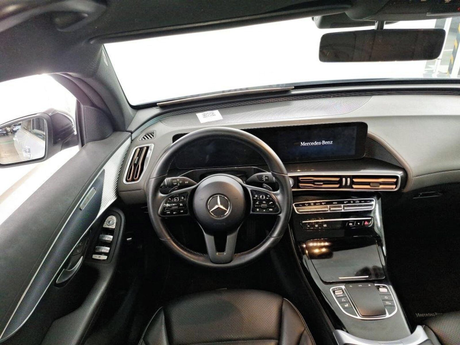 Mercedes-Benz EQC, EQC 400 4MATIC, 4X4, Automat - fotka 3