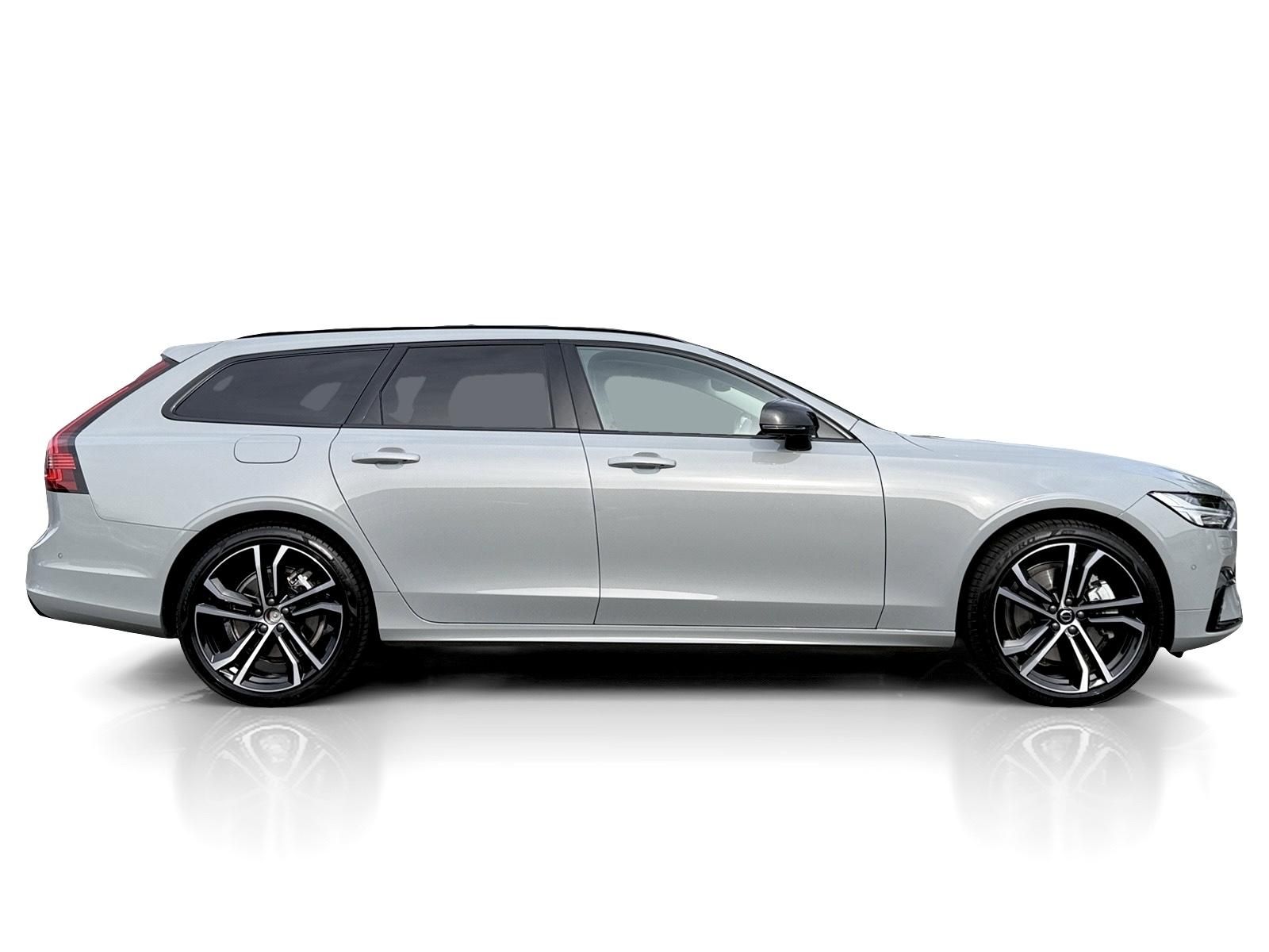 Volvo V90, T8 AWD ULTRA DARK + zimní kola - fotka 6