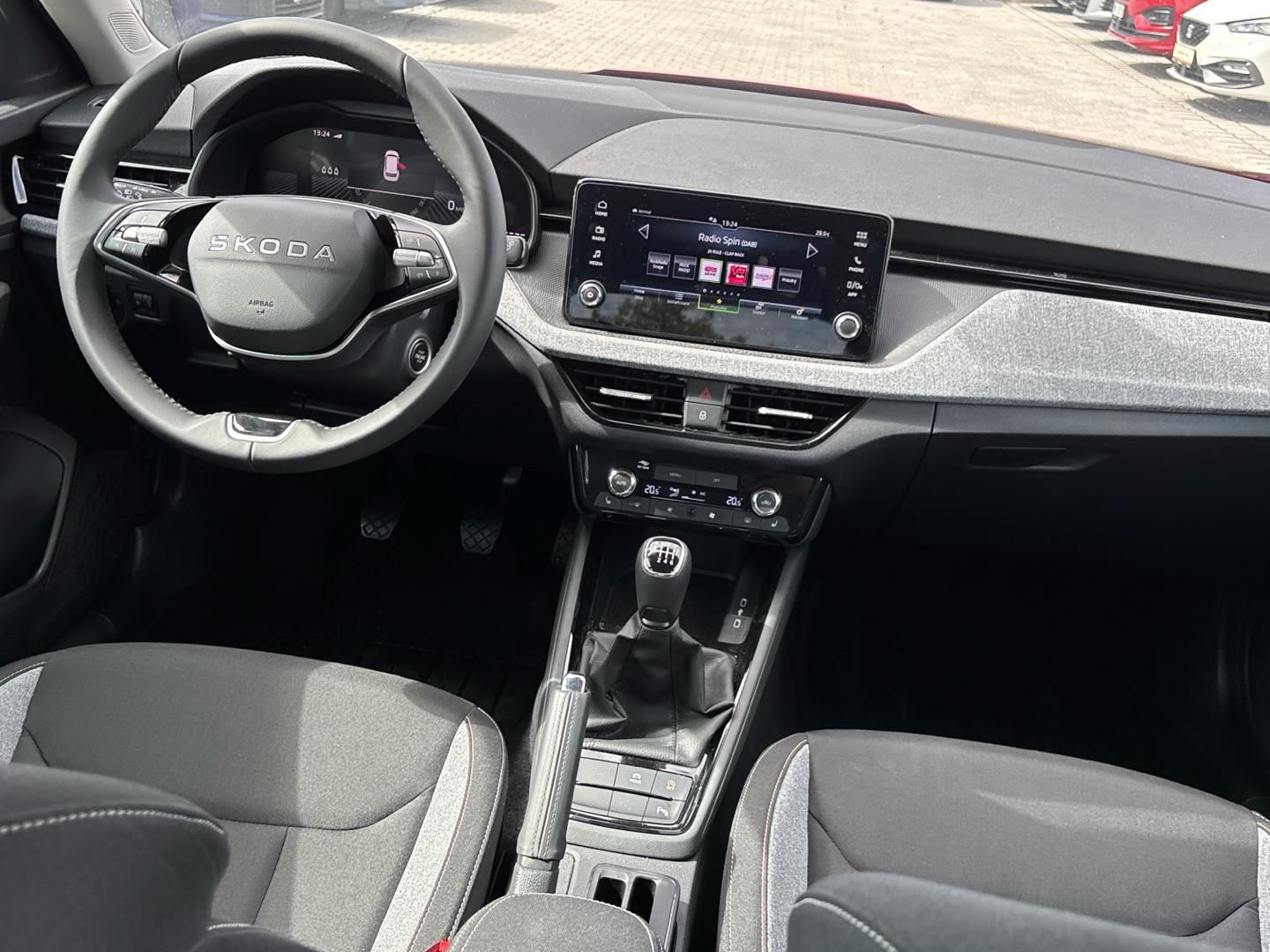 Škoda Kamiq, 1.0 TSI / 85 kW Selection - fotka 5