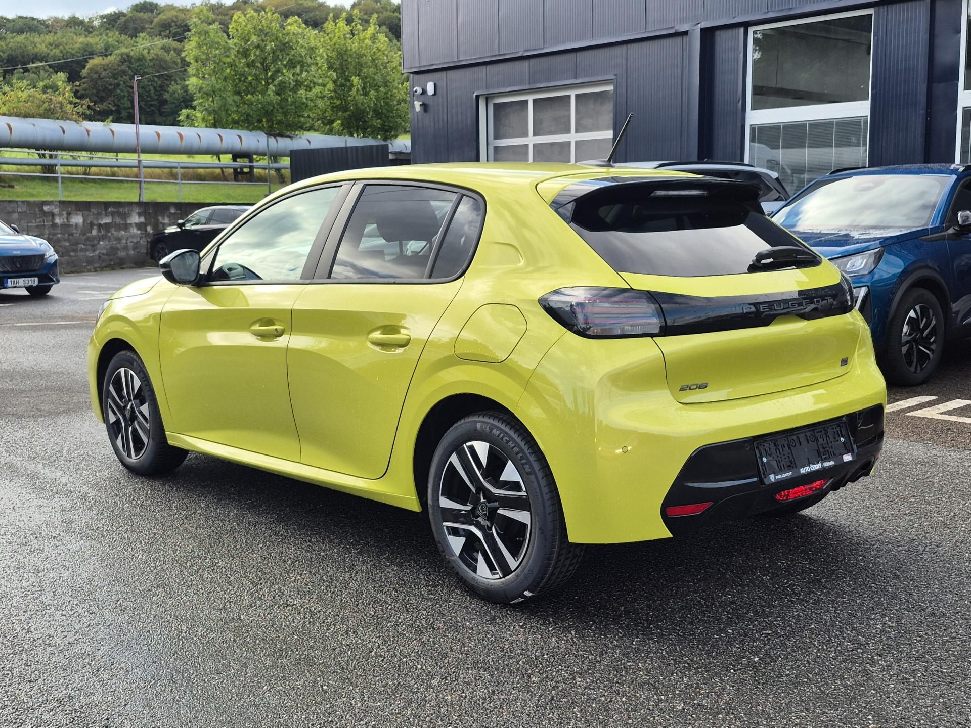 Peugeot 208, EDITION Turbo 100 MAN6 - fotka 3