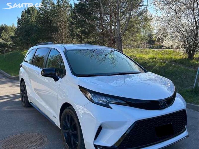 Toyota Sienna, 2.5L LE 8Mist