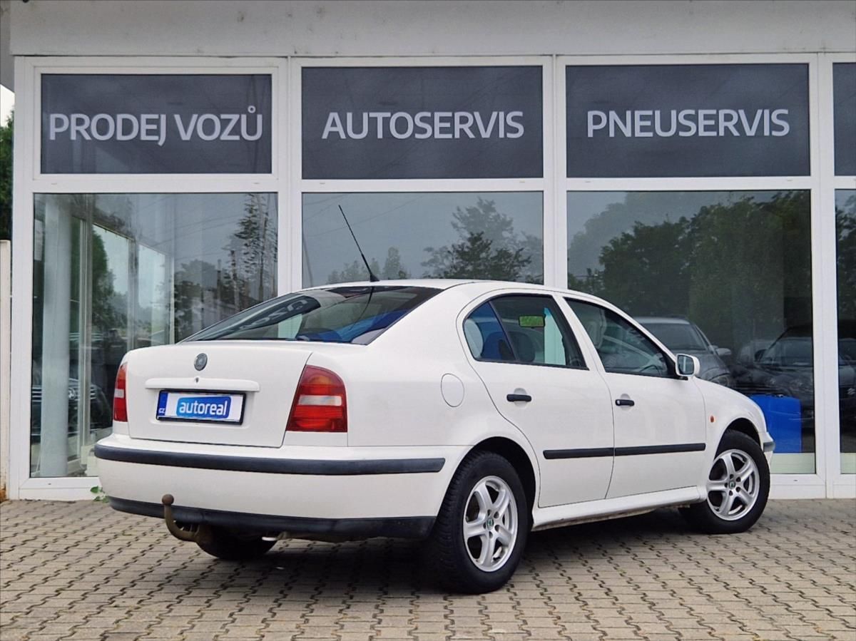 Škoda Octavia, 1,8 20V 92kW KLIMA TAŽNÉ ŠÍBR - fotka 5