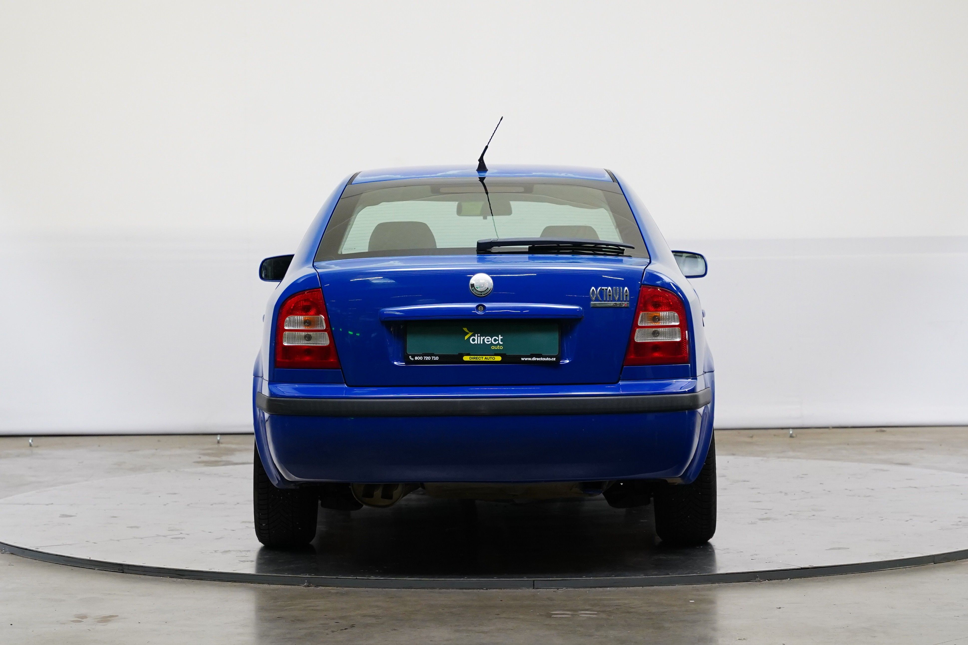 Škoda Octavia, 1.6 MPI 75 kW Tour - fotka 6