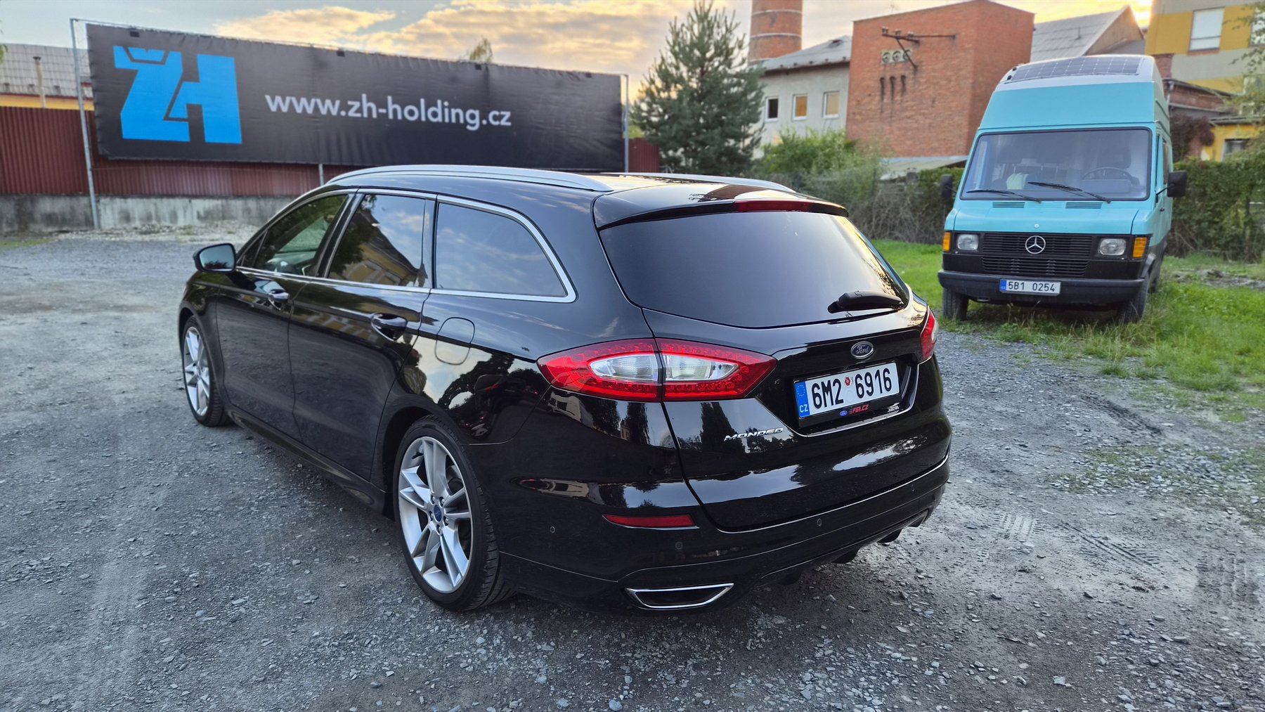 Ford Mondeo, Ford Mondeo MK5 2.0 TDCi 154Kw - fotka 5