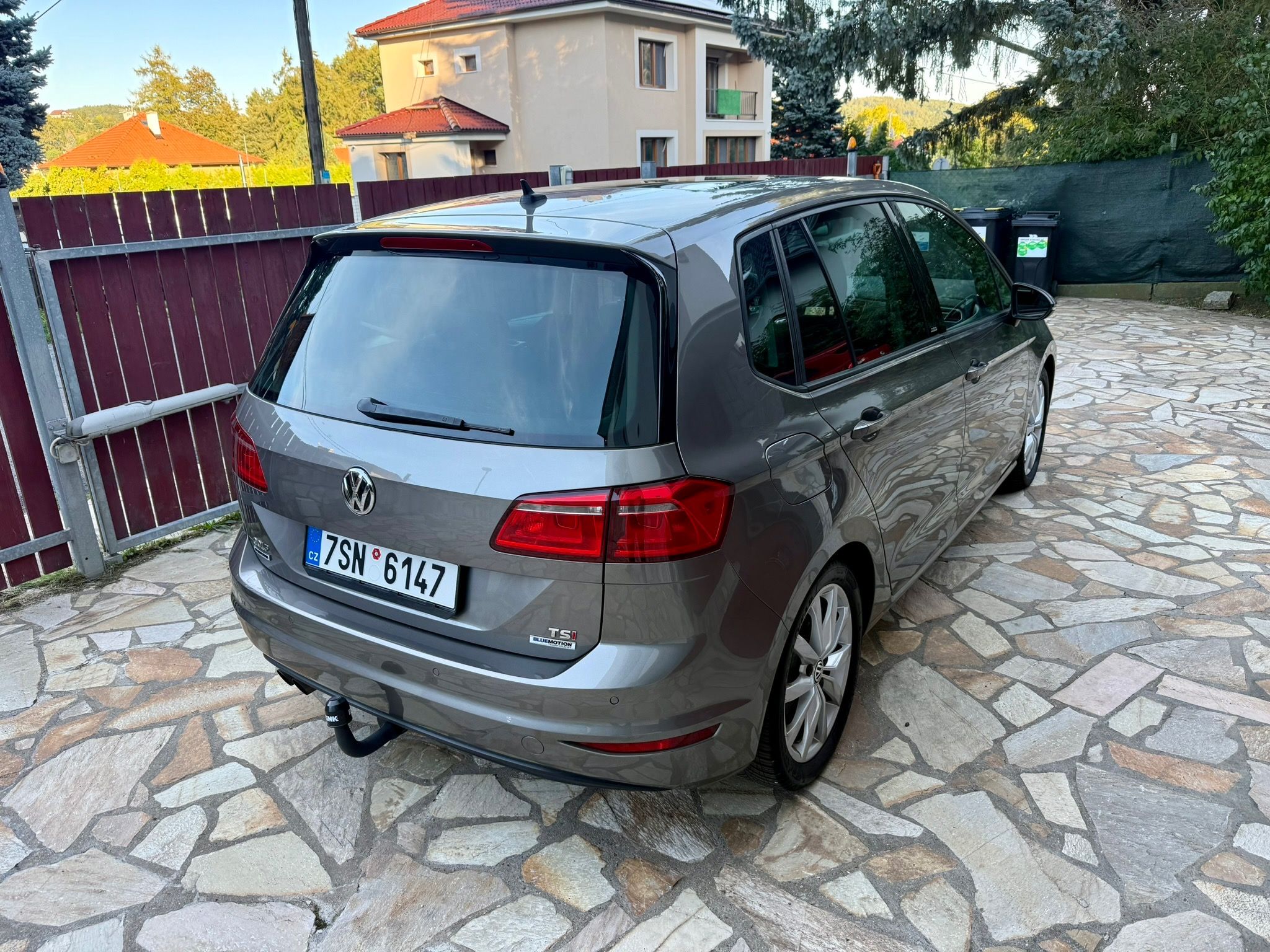 Volkswagen Golf Sportsvan, 1.4TSI 92KW DSG CUP NAVI TAŽNÉ - fotka 4