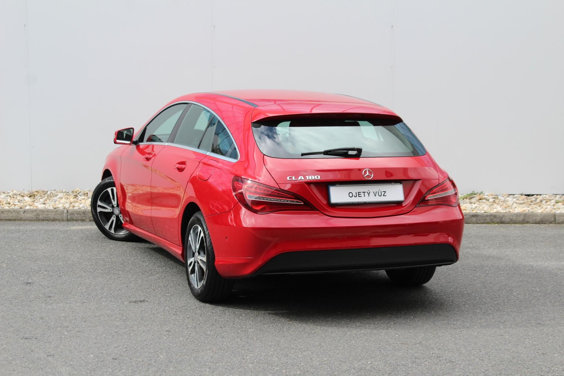 Mercedes-Benz CLA, 180 Shooting Brake - fotka 5