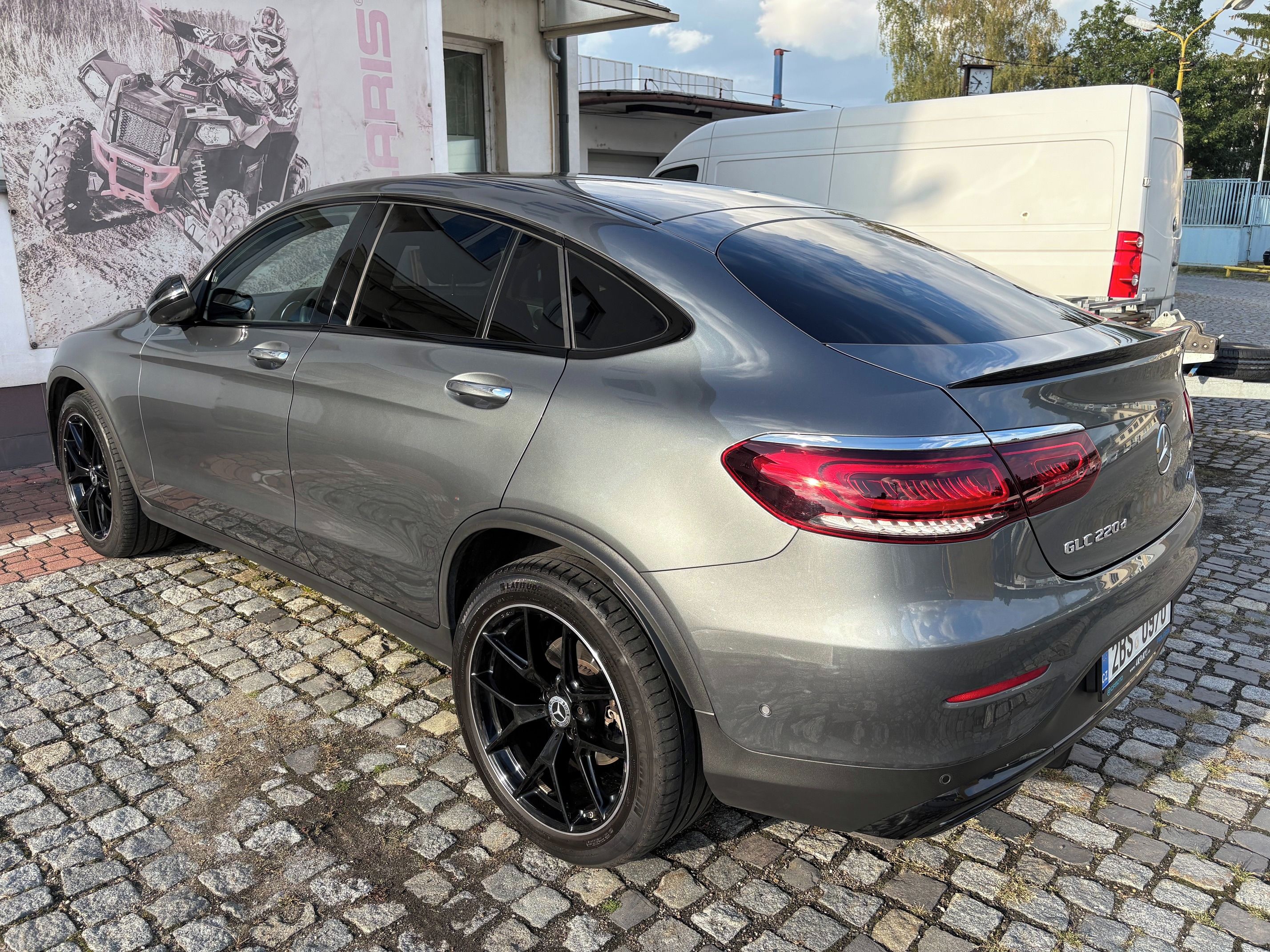 Mercedes-Benz GLC, Mercedes GLC 220D Kupé 4matic - fotka 2