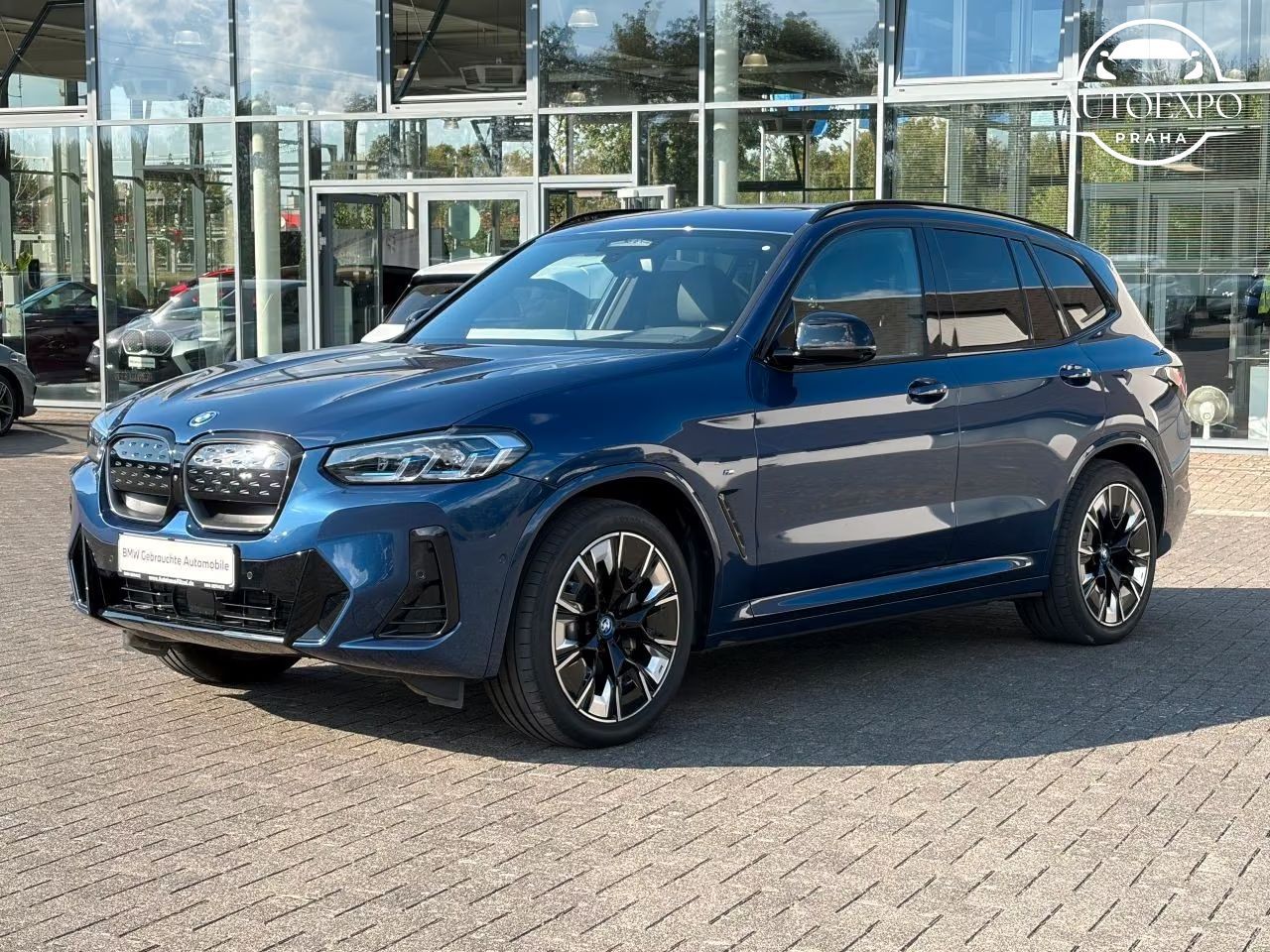 BMW iX3, Impressive*PANORAMA*TAŽNÉ