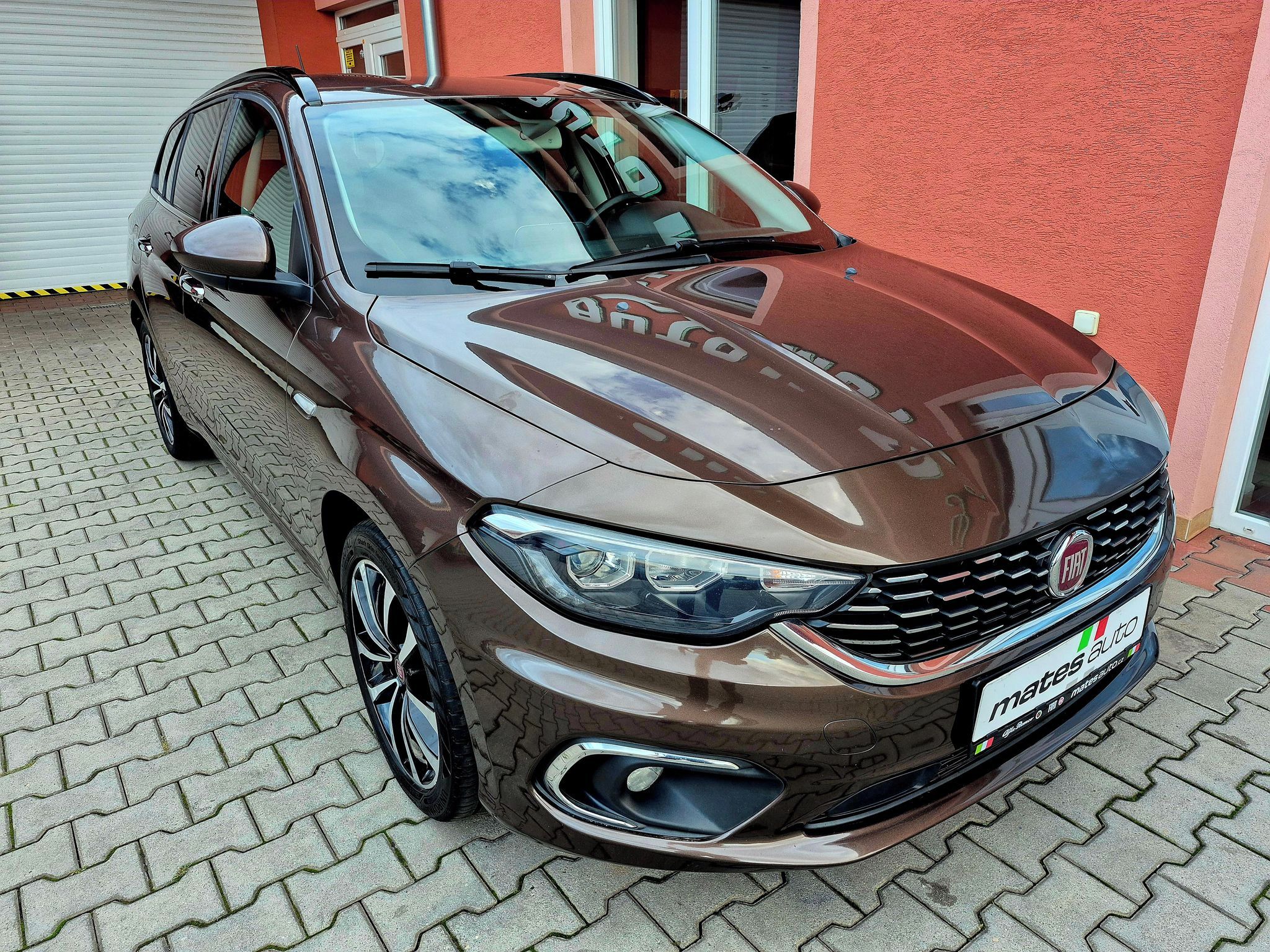 Fiat Tipo, 1.6 JTDM Lounge 88 kW TAŽNÉ - fotka 4