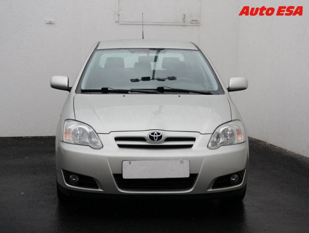 Toyota Corolla, 2.0 - fotka 2