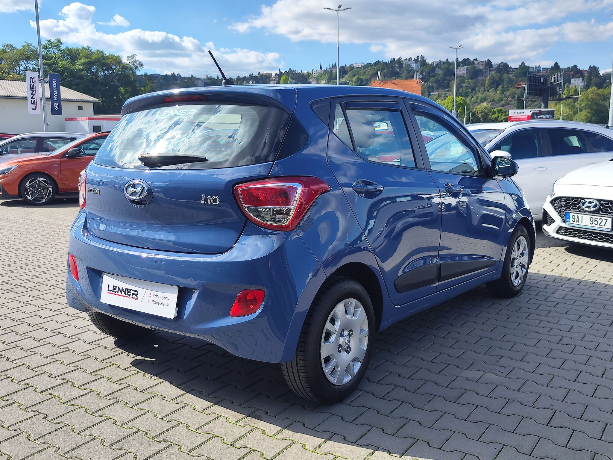 Hyundai i10, 1.0i/49kW Family Plus - fotka 5