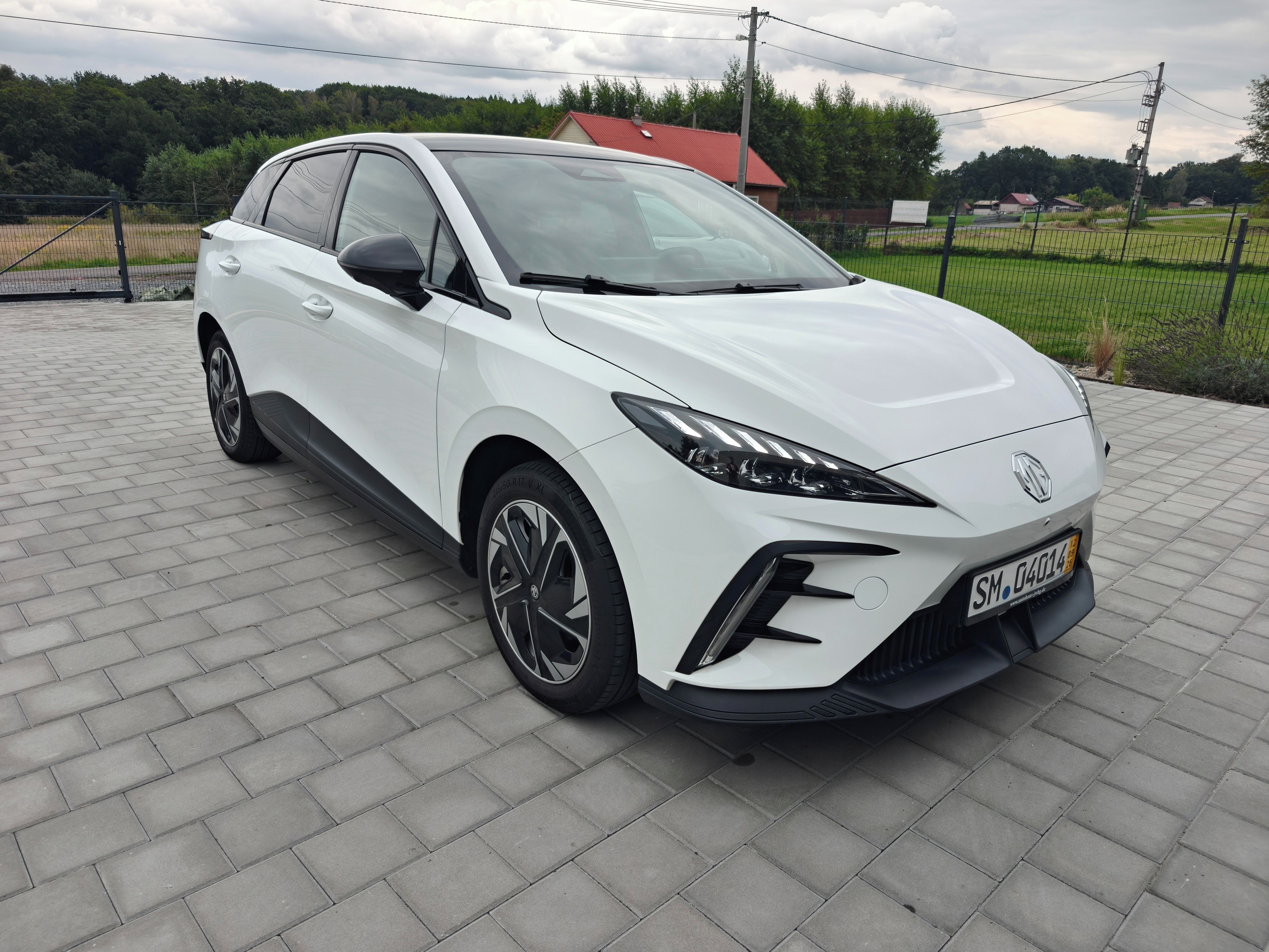 MG MG4, MG4 Luxury 64/150kW SOH 93,3%