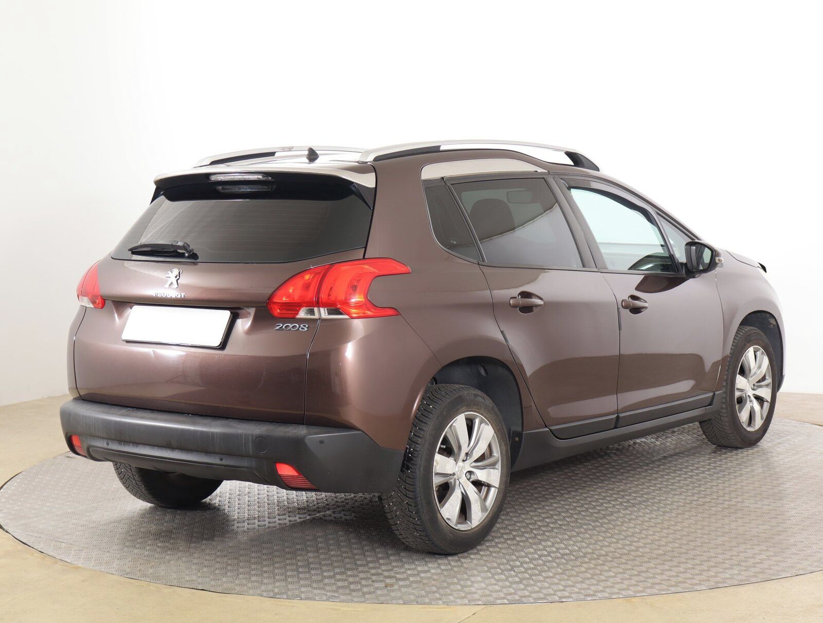 Peugeot 2008, 1.6 VTi - fotka 5