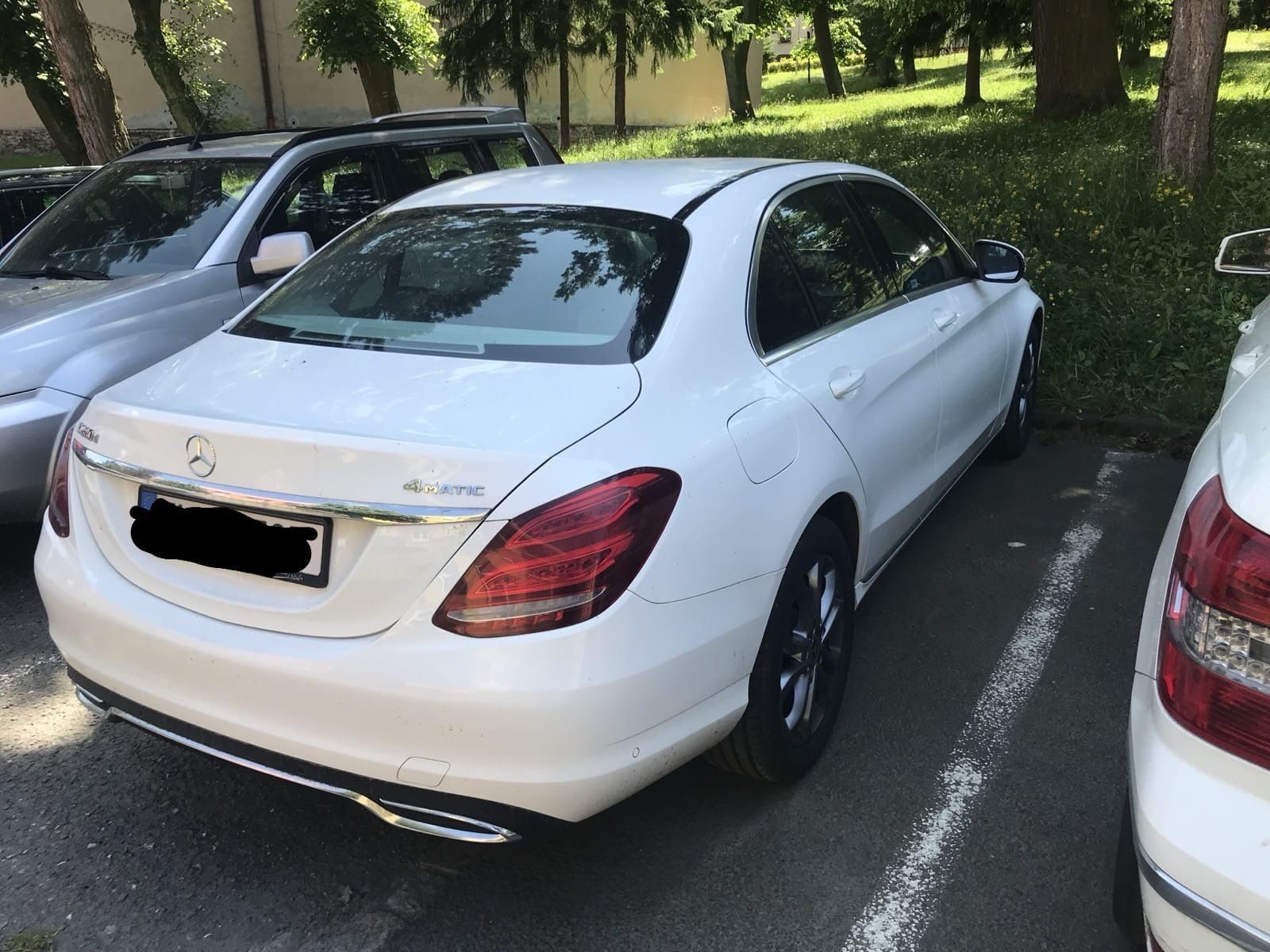 Mercedes-Benz Třídy C, 220d 4matic - fotka 4