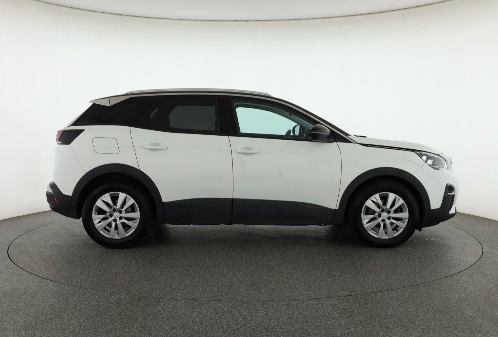 Peugeot 3008, 1.5 BlueHDi, ČR,1.maj - fotka 6