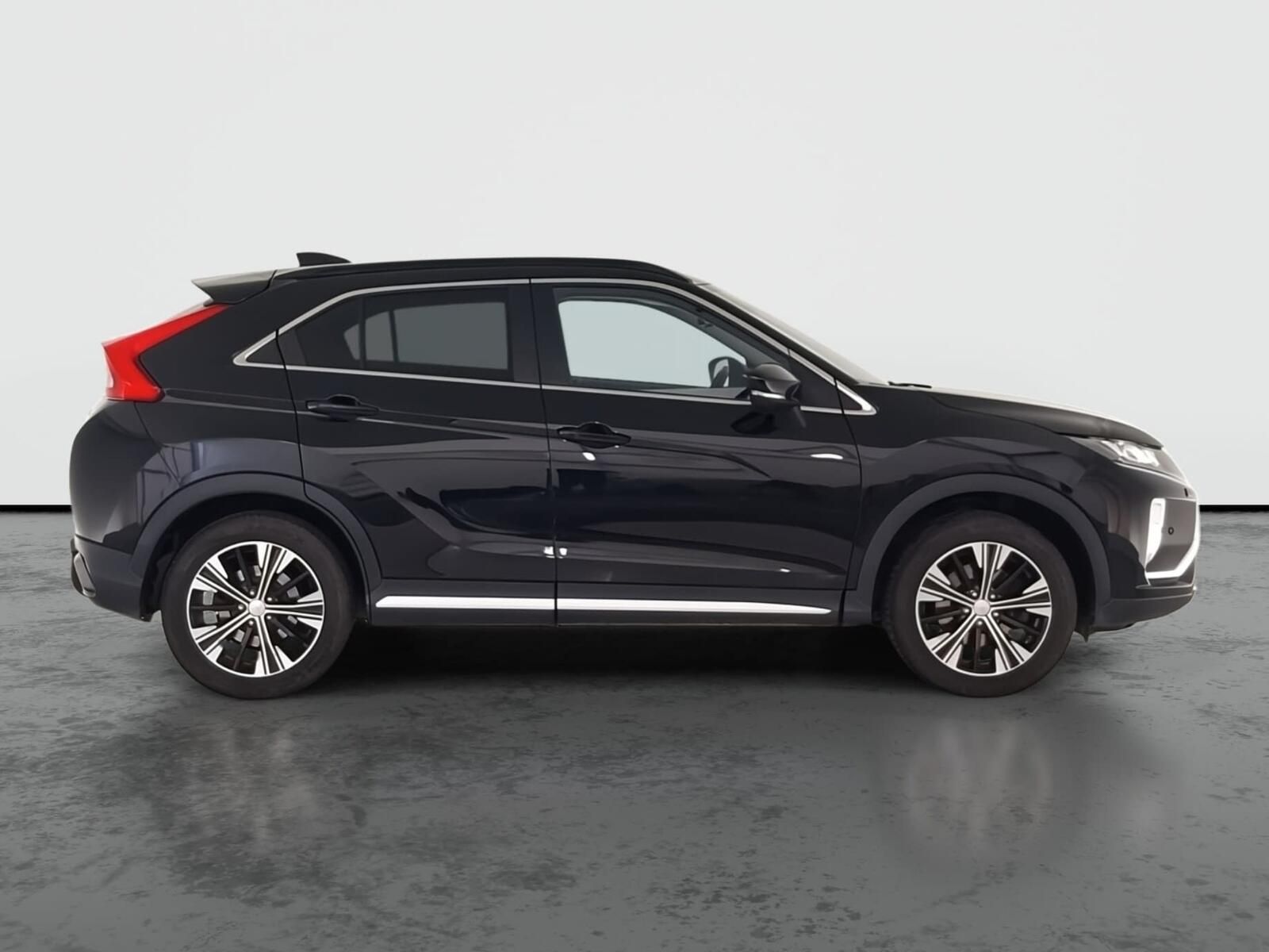 Mitsubishi Eclipse Cross, 1.5 T-MIVEC, Instyle, 4X4 - fotka 6