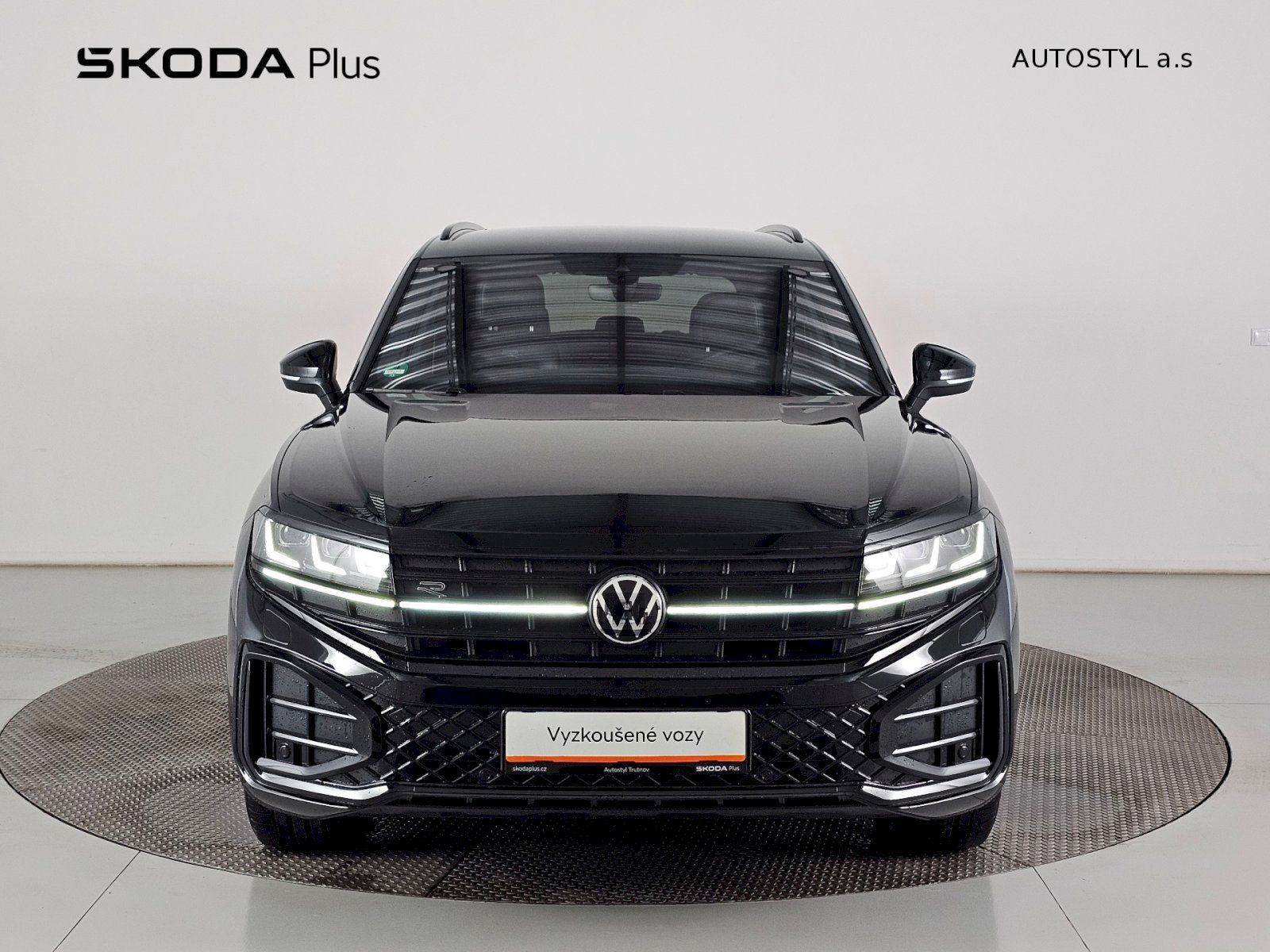 Volkswagen Touareg, 3.0TDI 4x4 210kW R-LINE - fotka 4