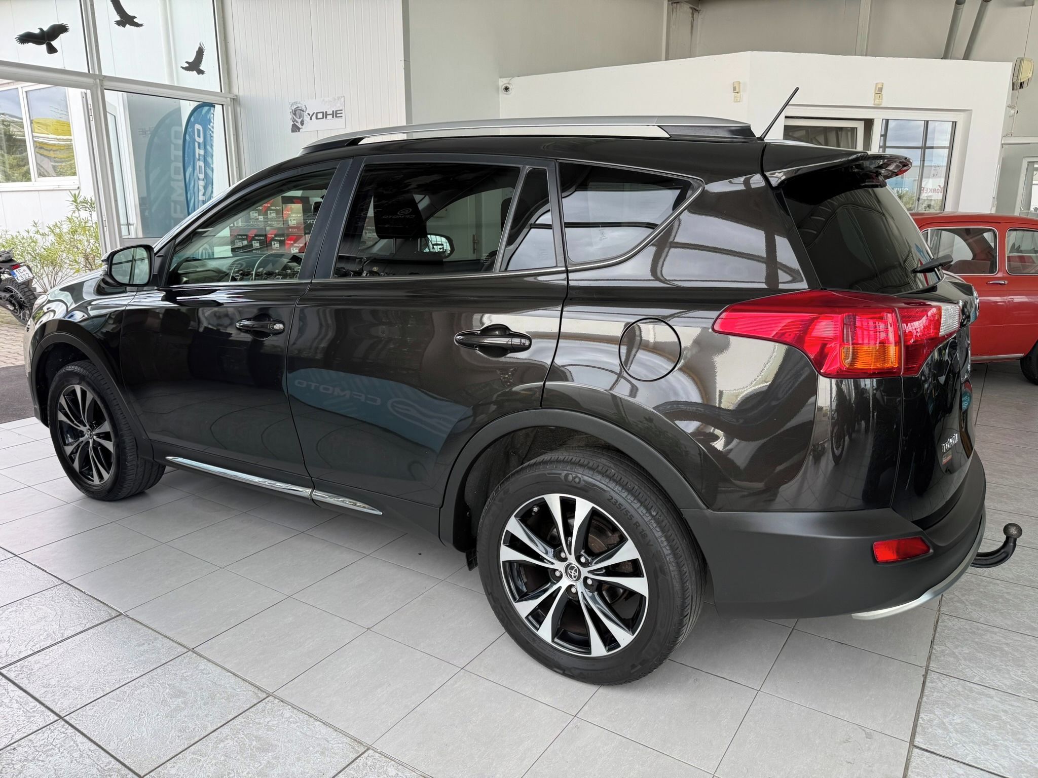 Toyota Rav4, 2.2 D-4D 110 kW 4x4 1.majitel - fotka 4
