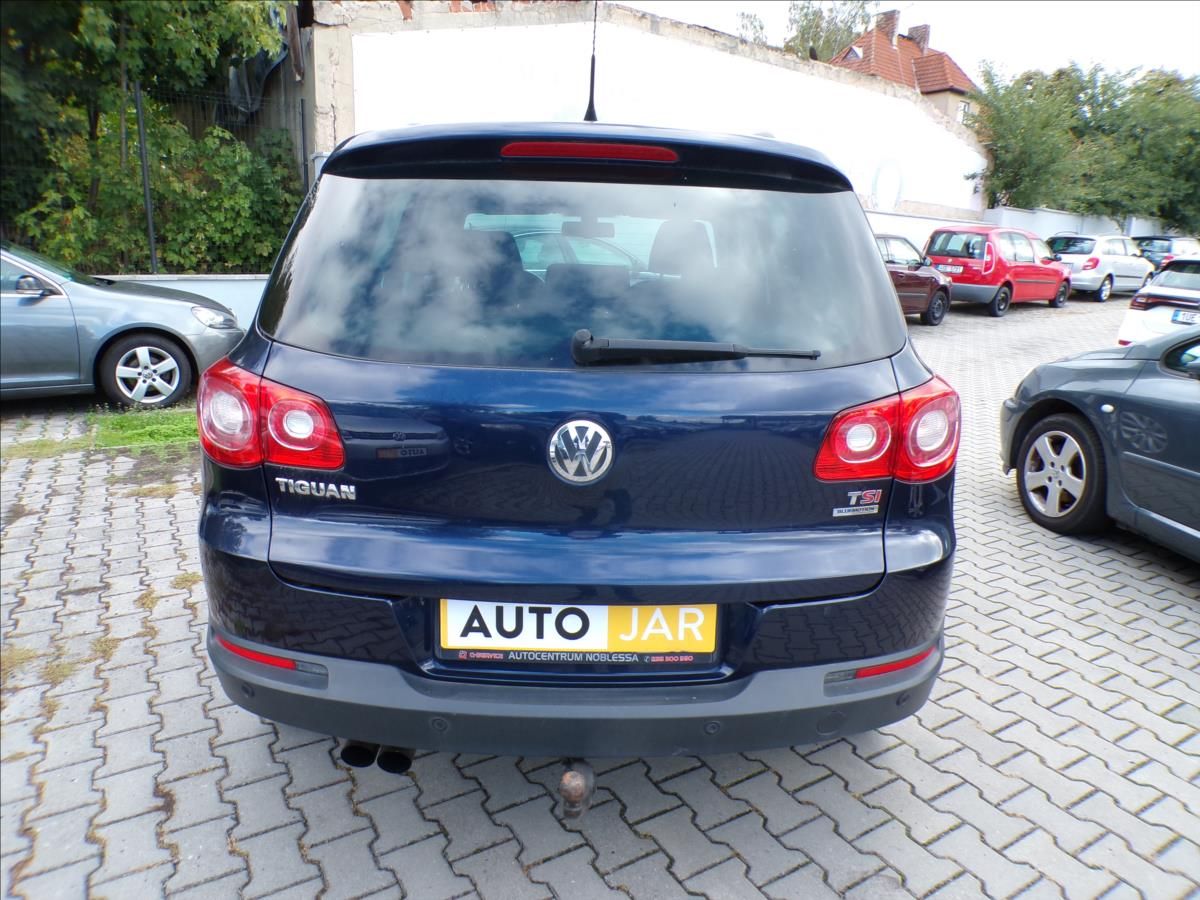 Volkswagen Tiguan, 1,4 TSI-110KW  TAŽNÉ ZAŘÍZENÍ - fotka 6