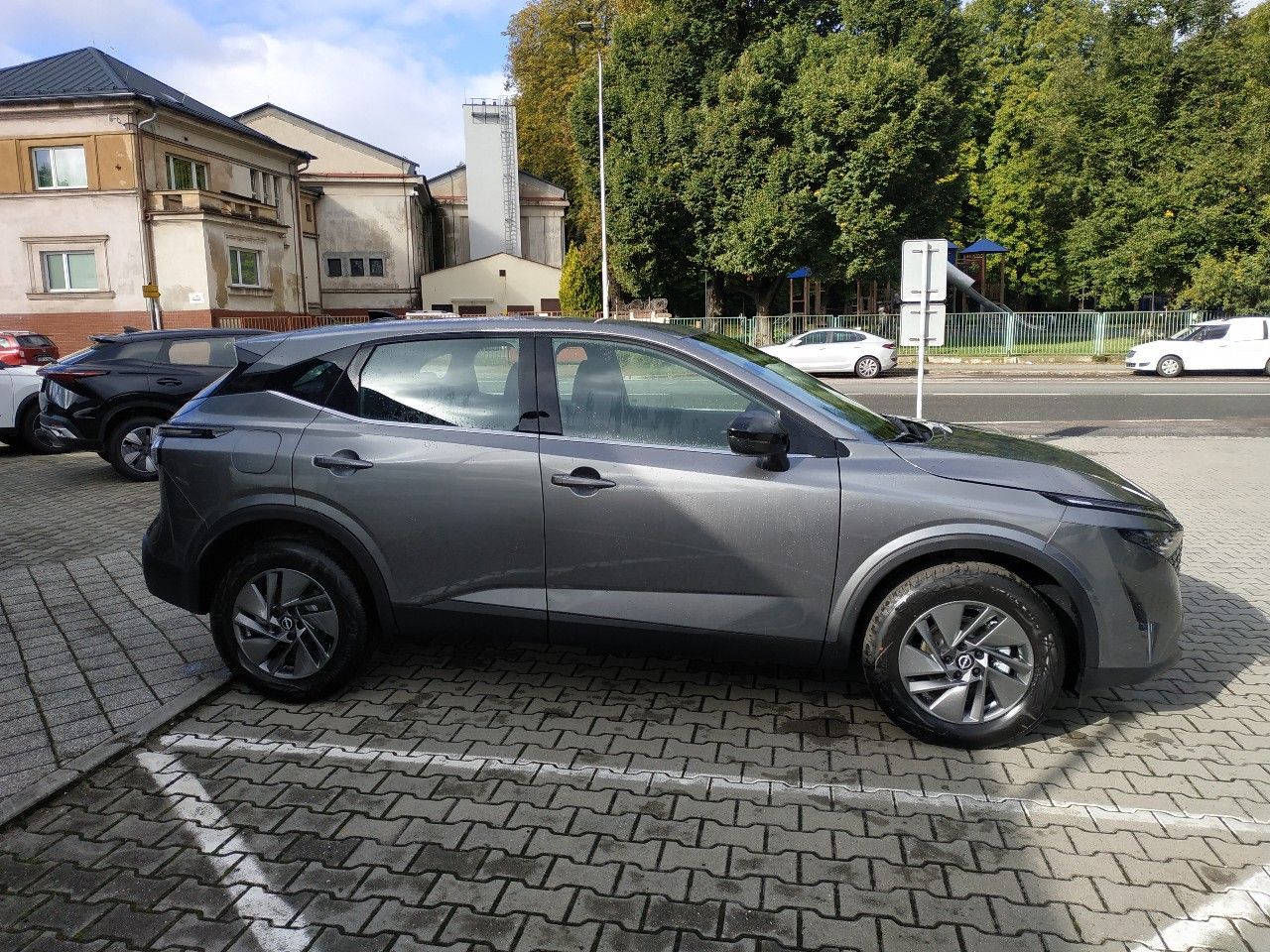 Nissan Qashqai, 1.3mHEV,2WD,MT,Acenta, SKLADEM - fotka 4