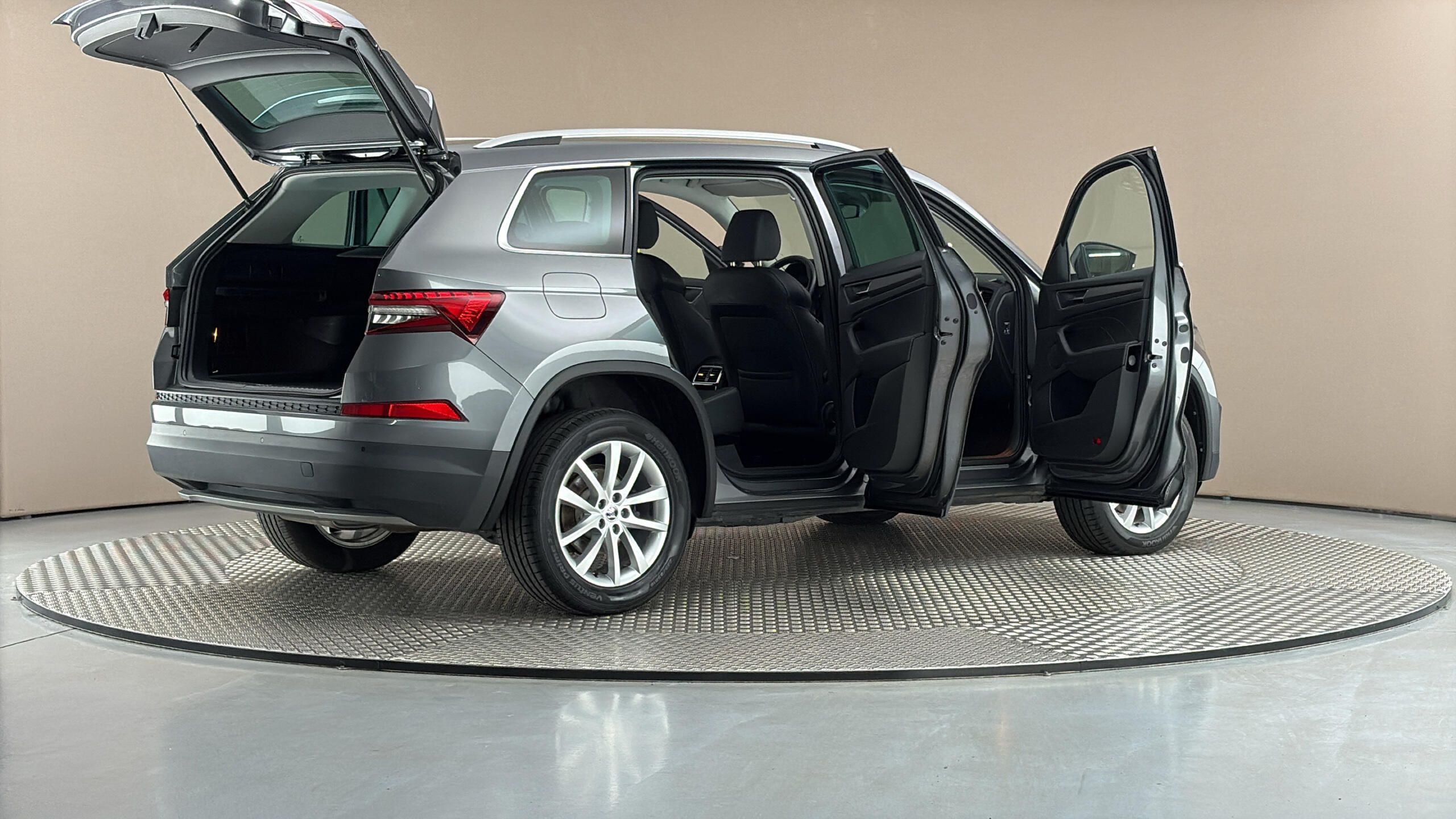 Škoda Kodiaq, 2.0 TDI DSG 4x4 Style - fotka 6