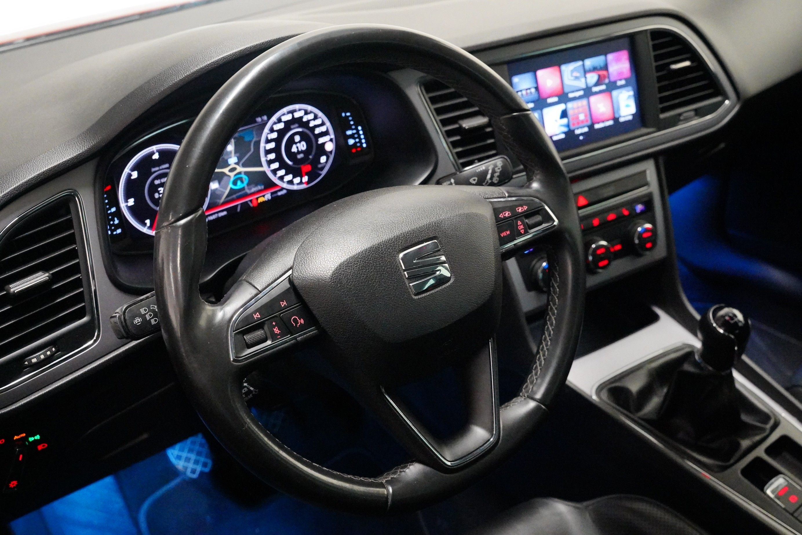 Seat Leon, 1,6 TDi 85kW - fotka 5