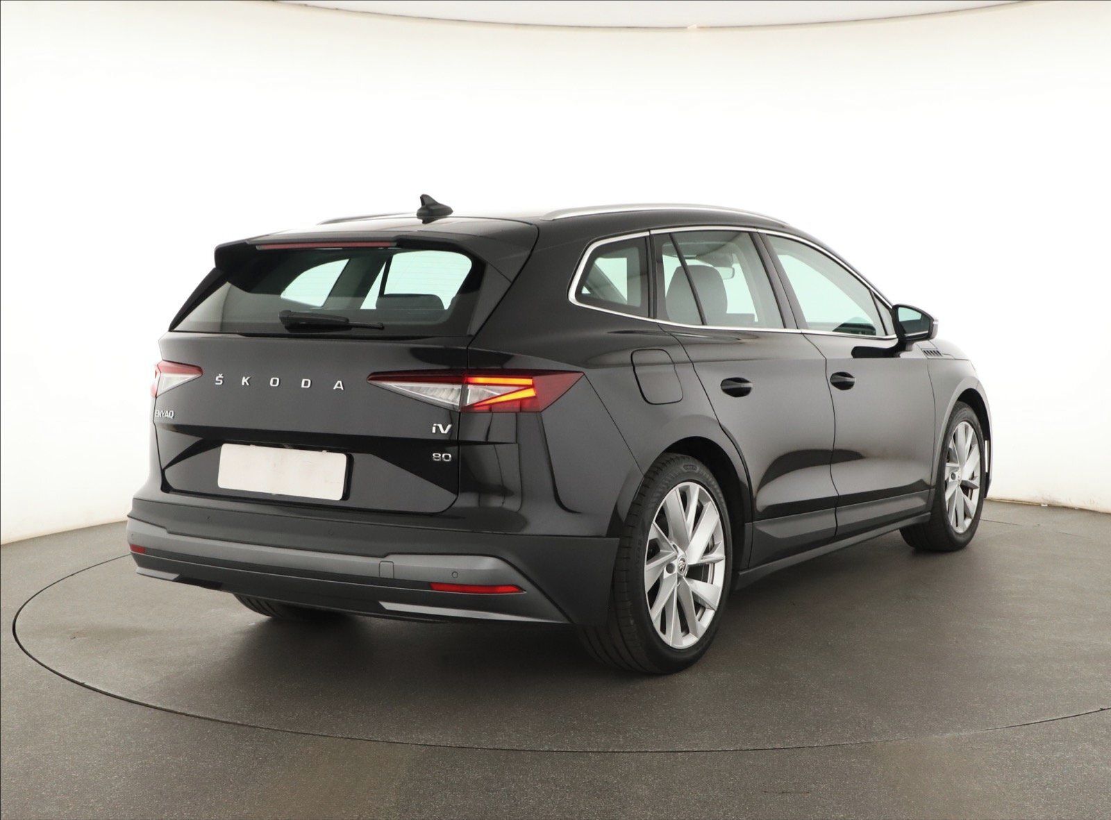 Škoda Enyaq, iV 80 (82 kWh), SoH 95% - fotka 5