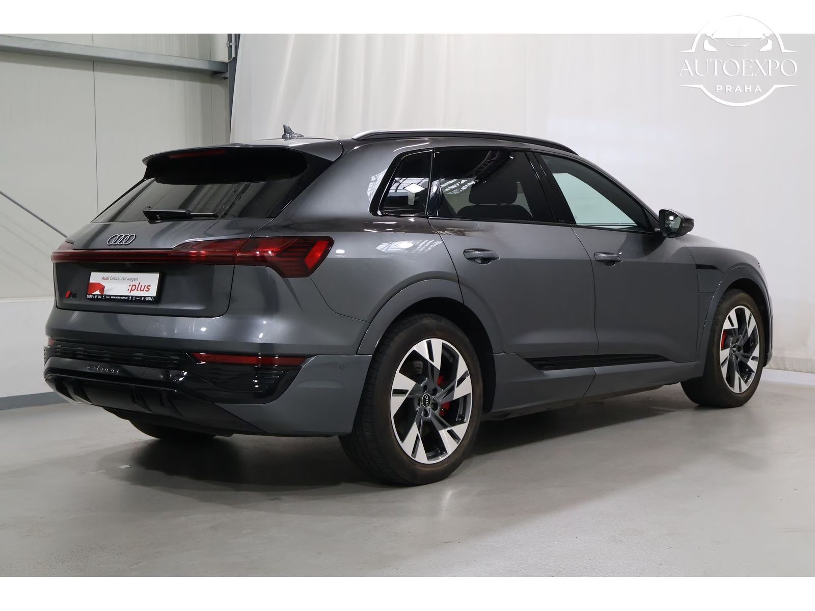 Audi Q8 e-tron, 55 quattro S line*Matrix - fotka 3