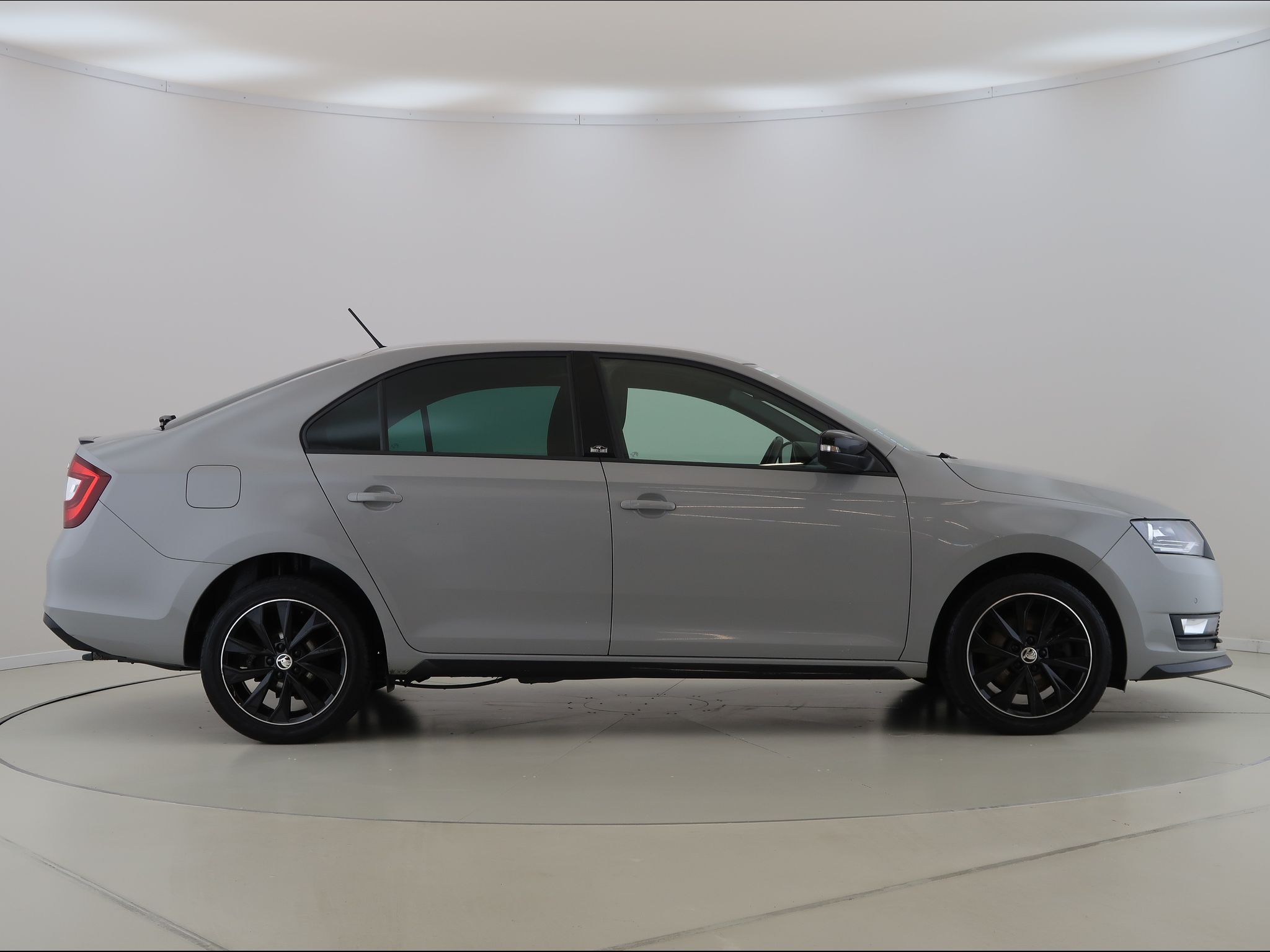 Škoda Rapid, 1.0,TSI,81kW,Monte Carlo,DSG,C - fotka 4