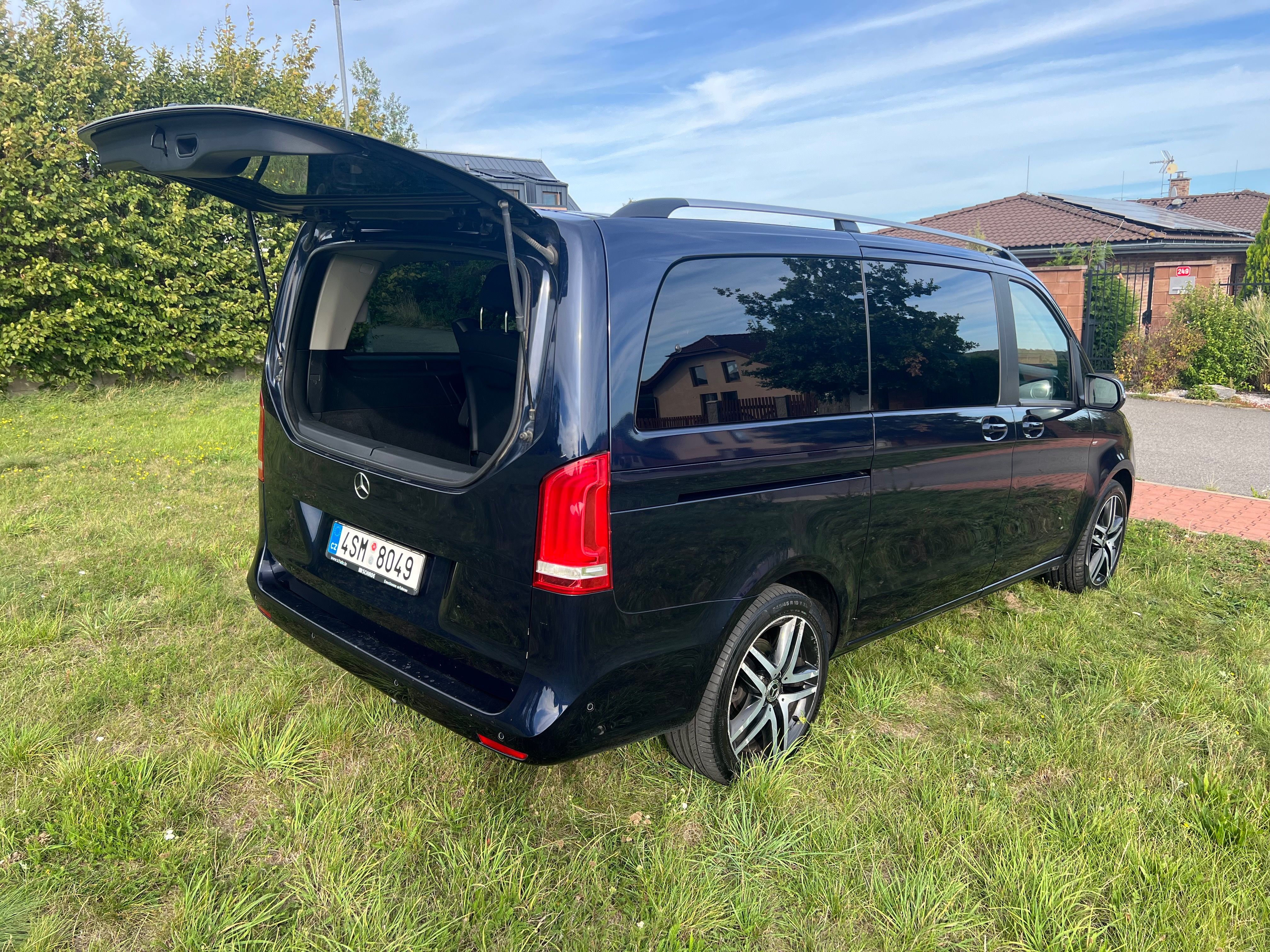 Mercedes-Benz Třídy V, 4x4 servisováno druhý majitel - fotka 4