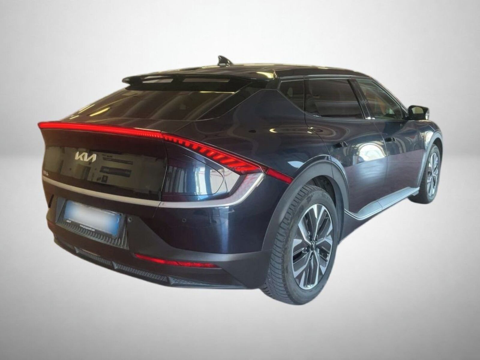 Kia EV6, RWD 77.4 kWh, SoH 100% - fotka 2