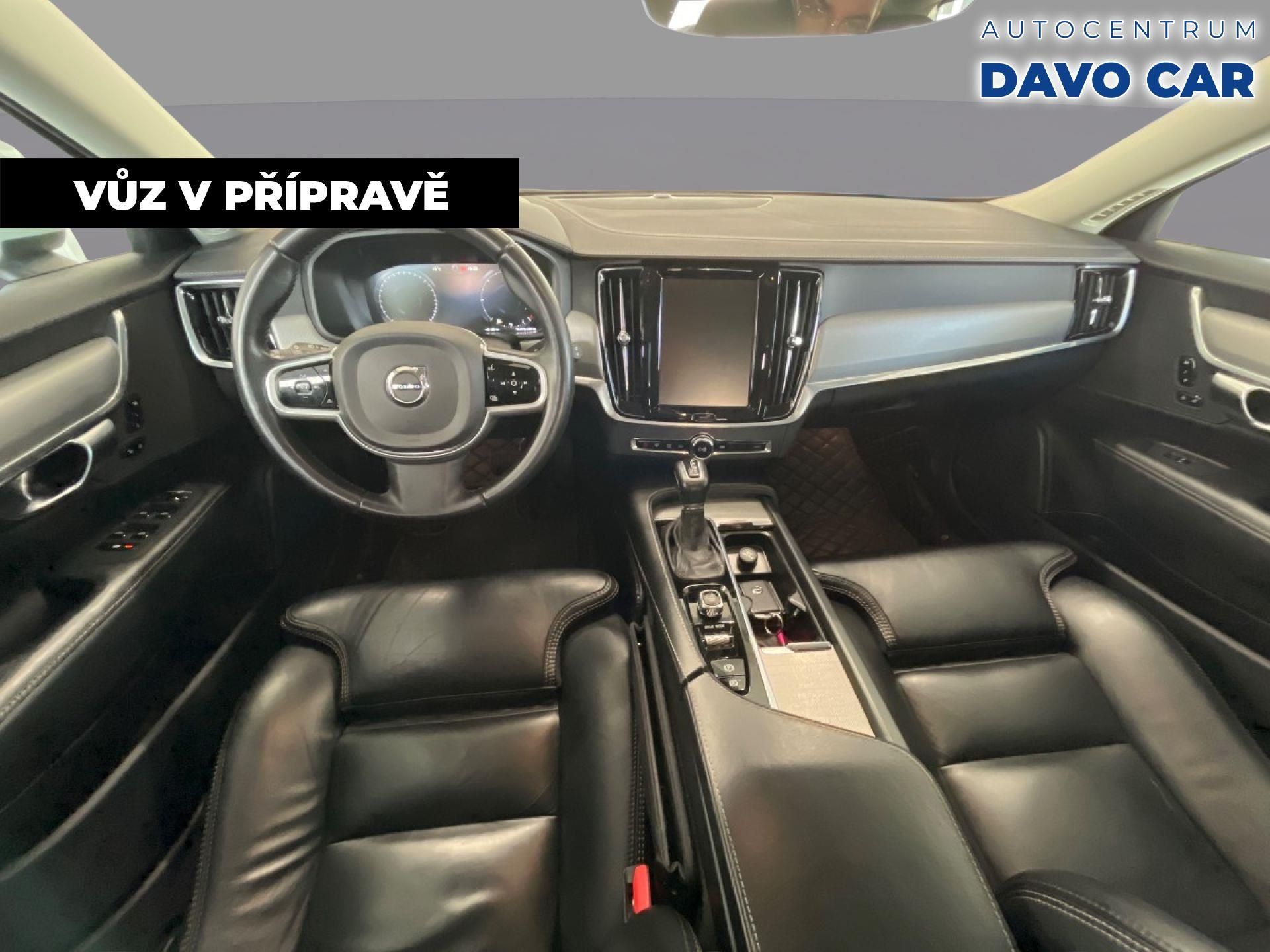 Volvo V90, 2,0 D5 AWD 173kW Drive-E Pro A - fotka 3