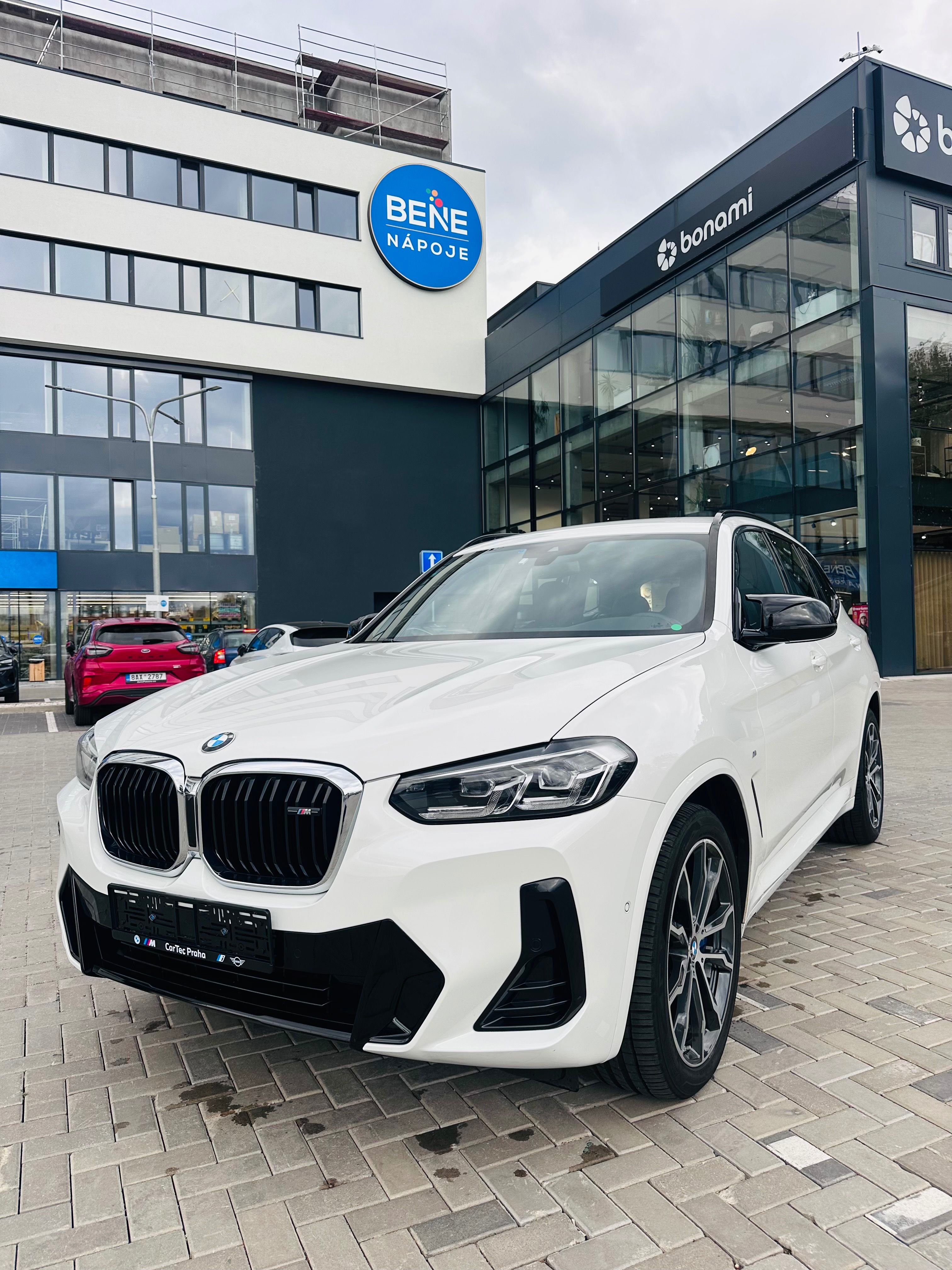 BMW X3, 250 kWt 340 koní - fotka 2