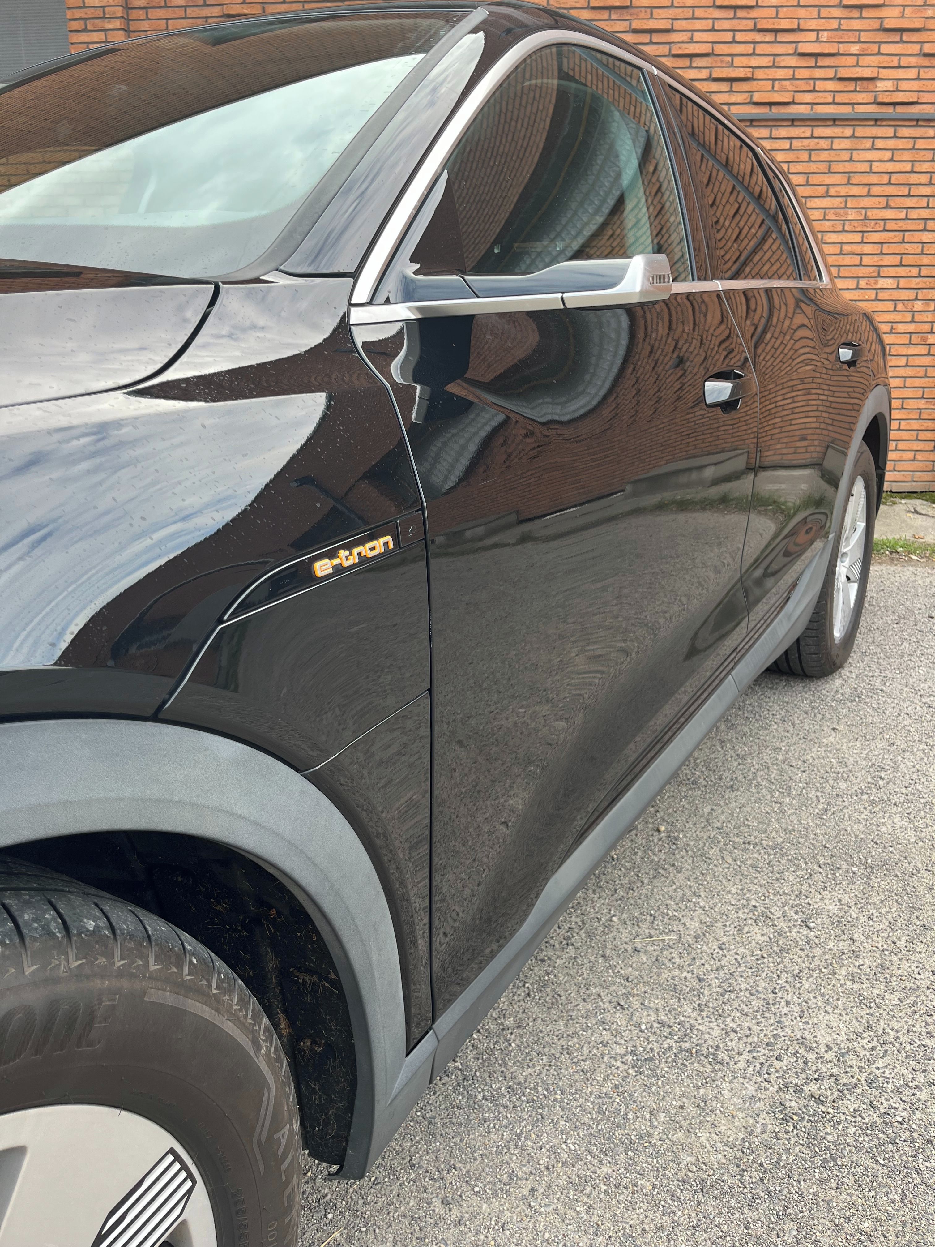 Audi e-tron, Audi e-tron 50 - fotka 4