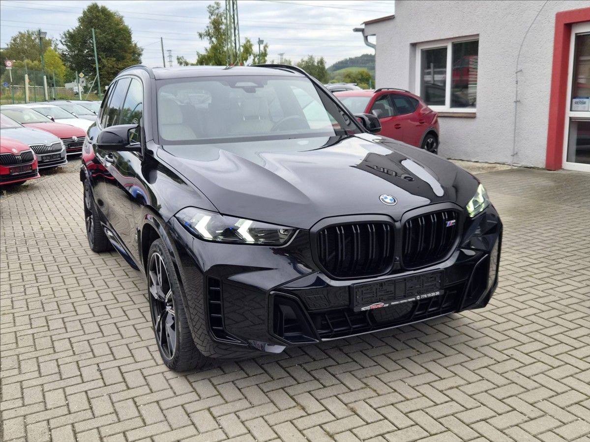 BMW X5, M60i *LASER*HuD*PANO*TAŽNÉ* - fotka 4
