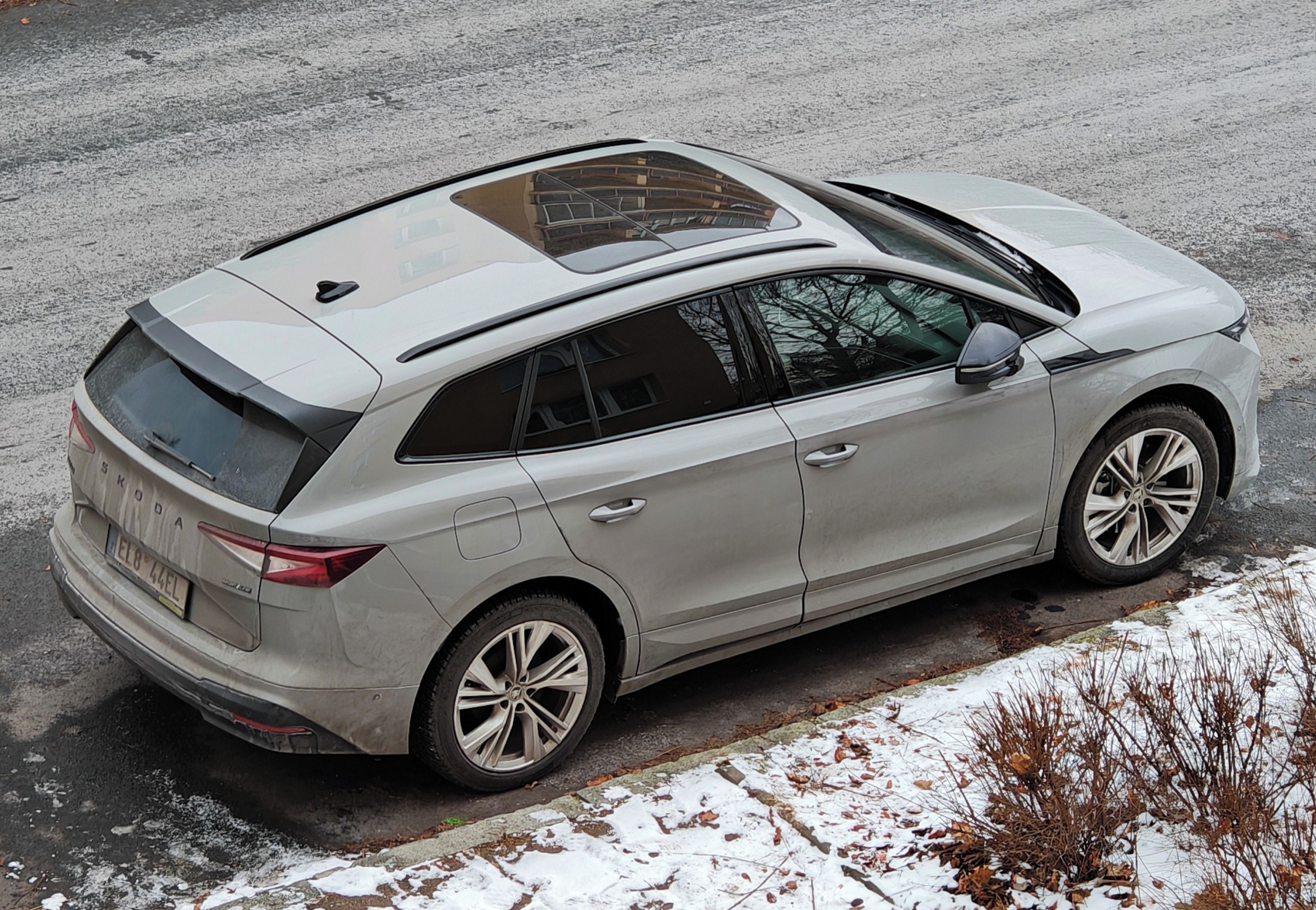 Škoda Enyaq, Sportline, max paket, 21" kola