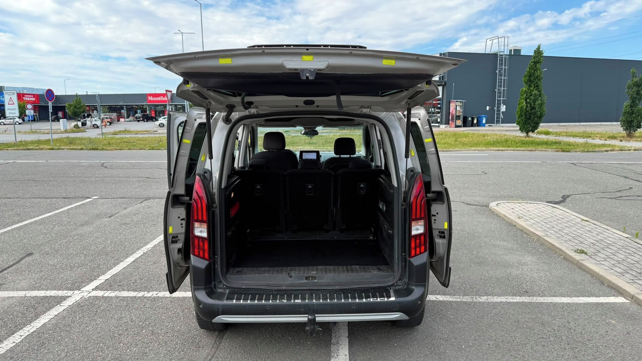 Peugeot Rifter, ALLURE PACK 1,5 BlueHDI 96kW - fotka 6
