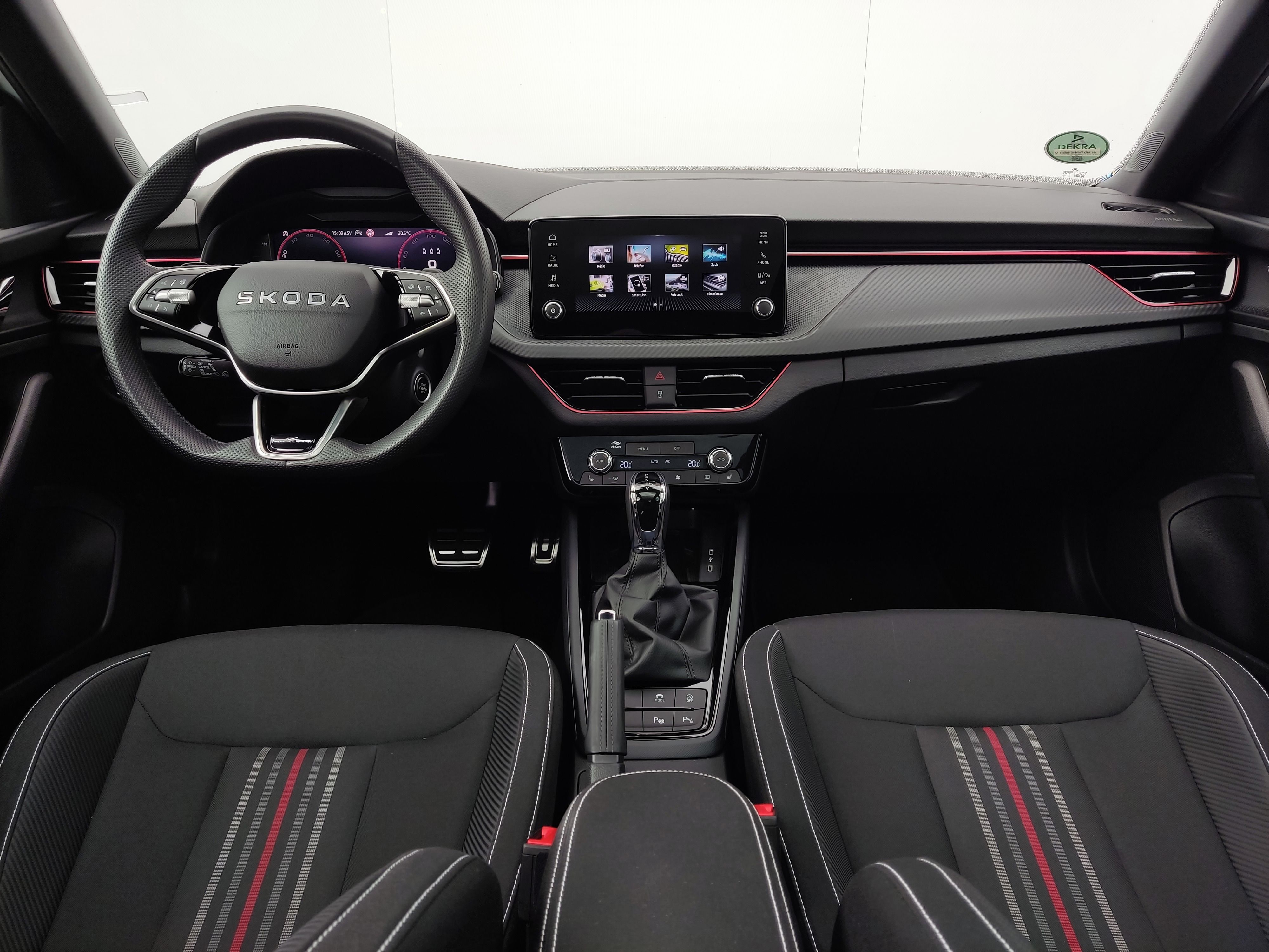 Škoda Kamiq, 1.5 TSI DSG SCC Monte Carlo - fotka 5