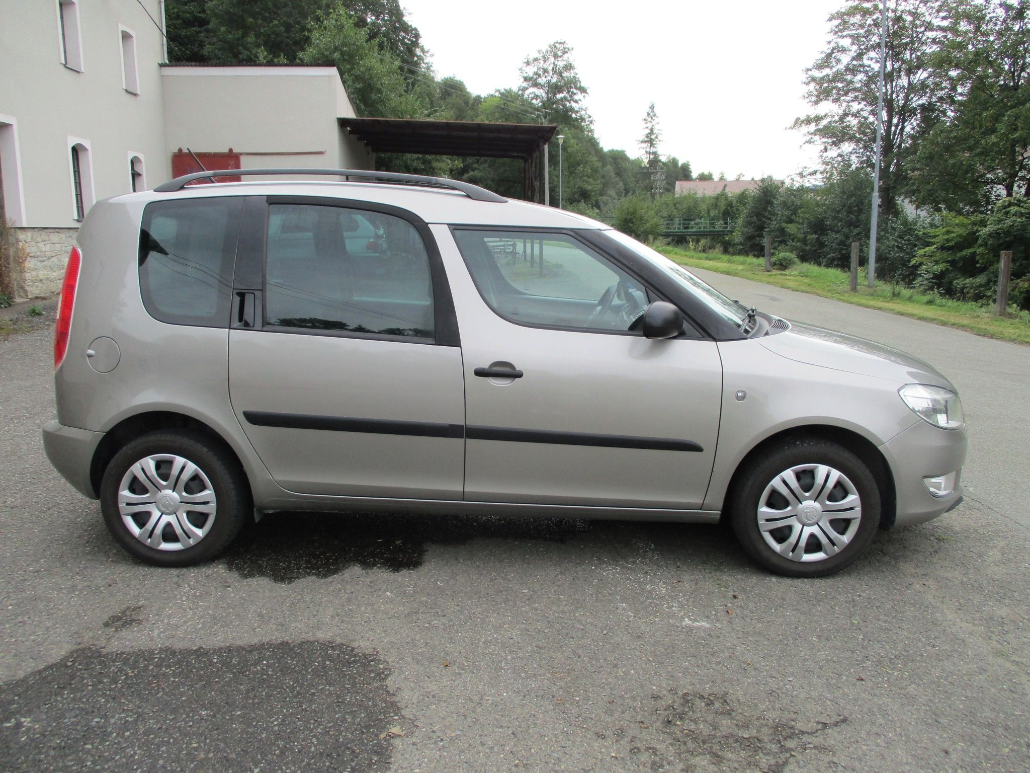 Škoda Roomster, 1.2 TSi - Pěkný stav - fotka 6