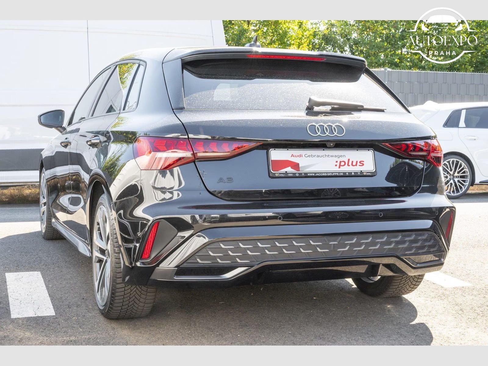 Audi A3, Sportback 35 TDI 2xS line - fotka 4