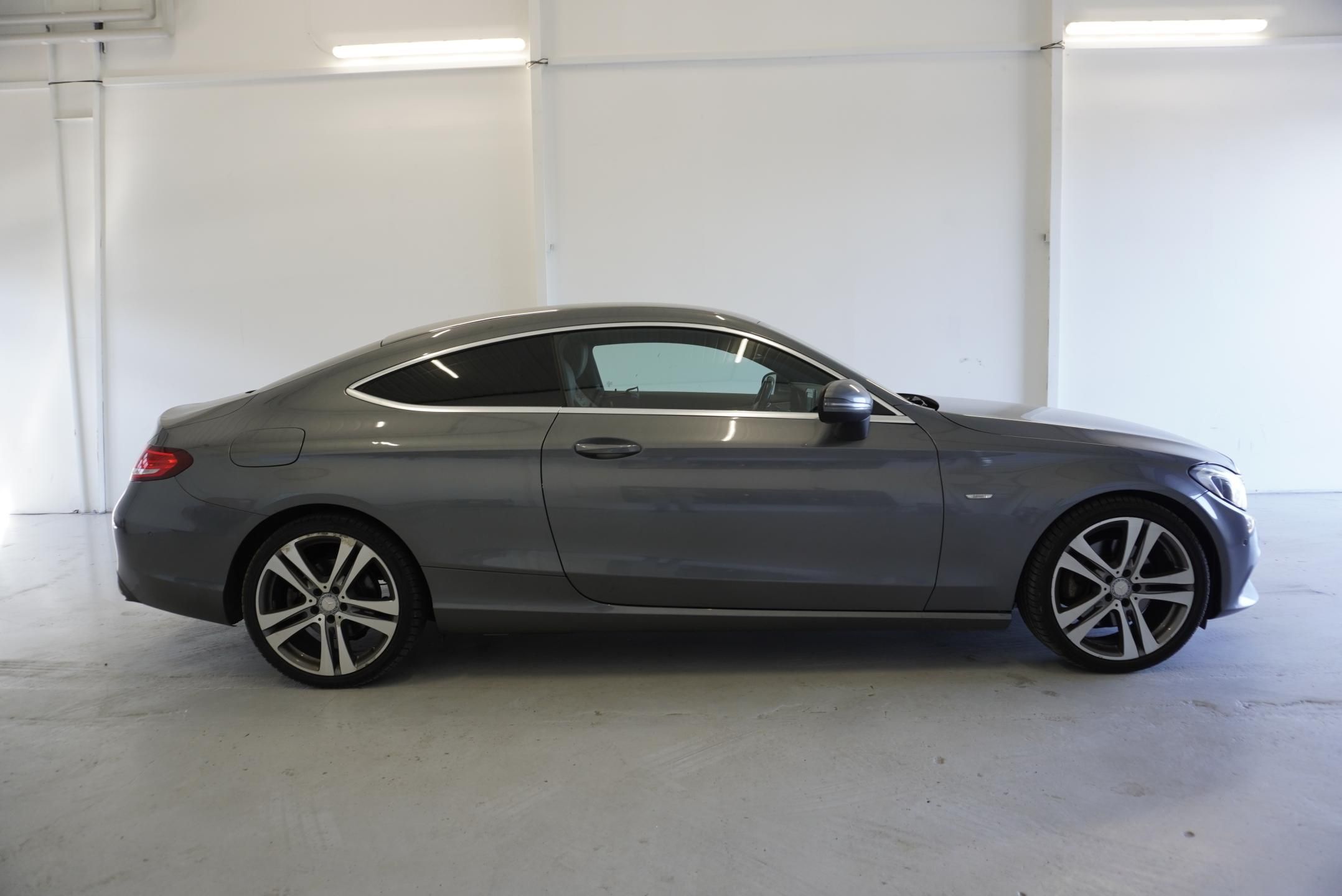 Mercedes-Benz Třídy C, C 250 2.0-155 KW EDITION 1 - fotka 5