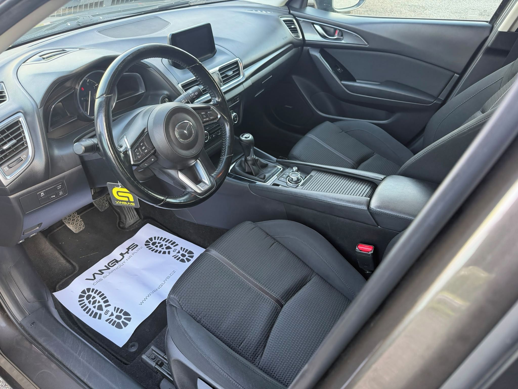 Mazda 3 - fotka 5