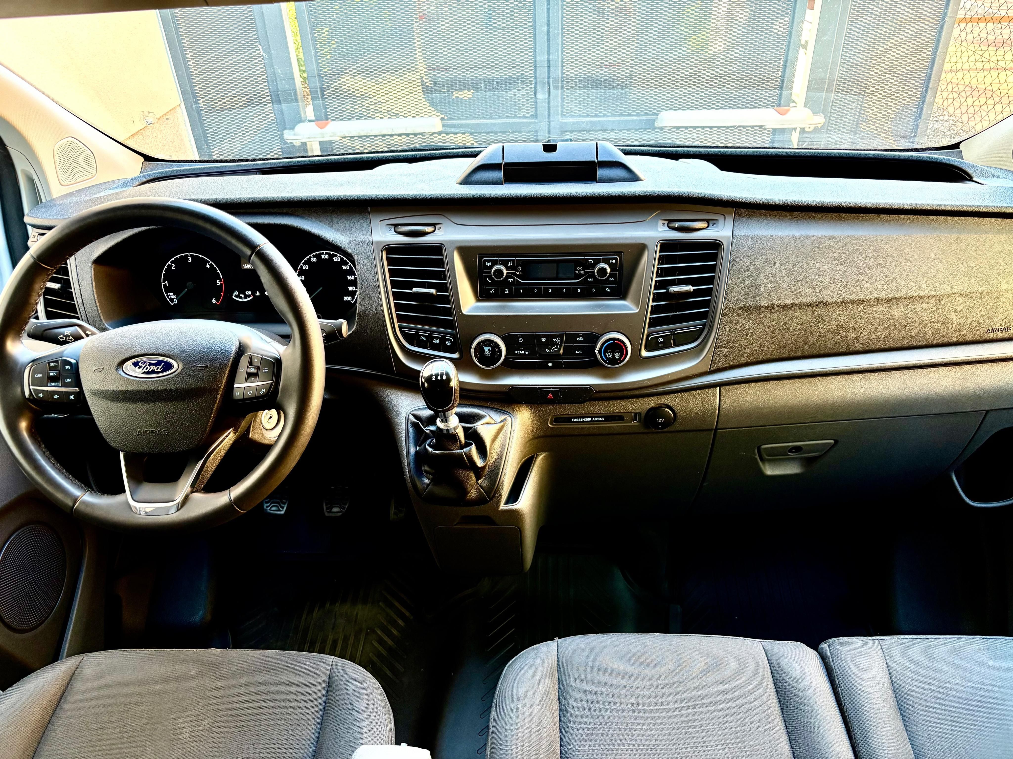Ford Transit Custom, Ford Transit Custom, 6 míst - fotka 3