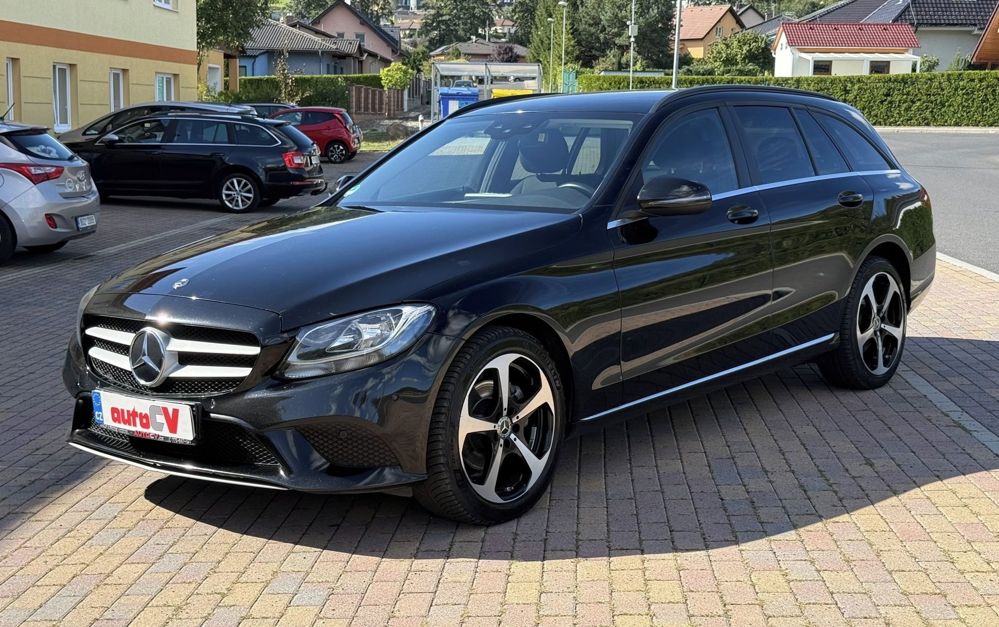 Mercedes-Benz Třídy C, 220 d T 4MATIC 9G DPH