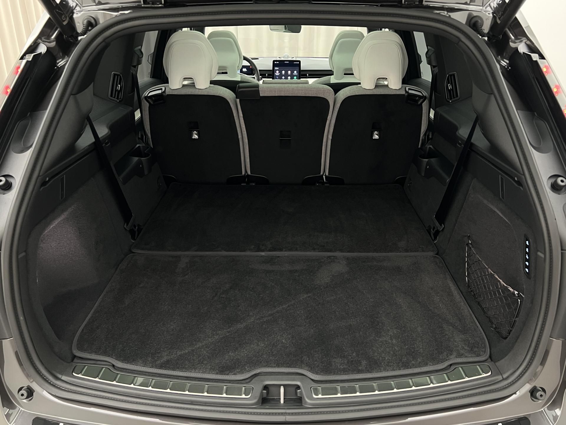 Volvo EX90, AWD TWIN MOTOR RECHARGE 7 MÍST - fotka 5