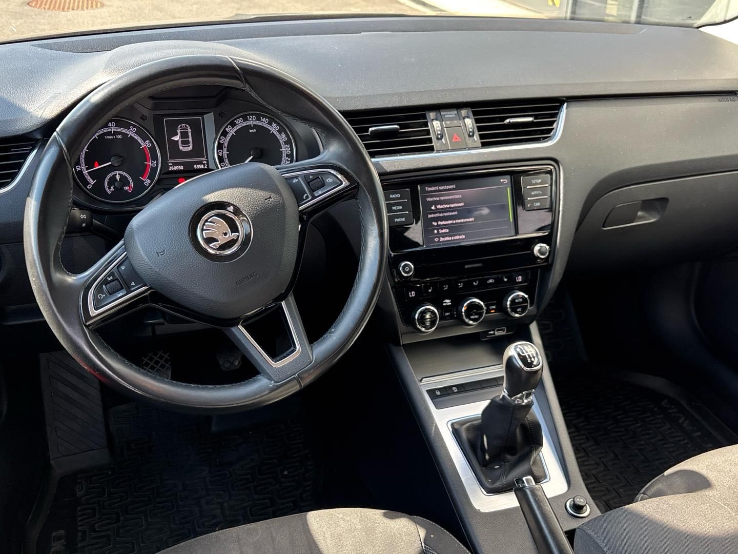 Škoda Octavia, 1.4 TSI / 110 kW Ambition Trum - fotka 5