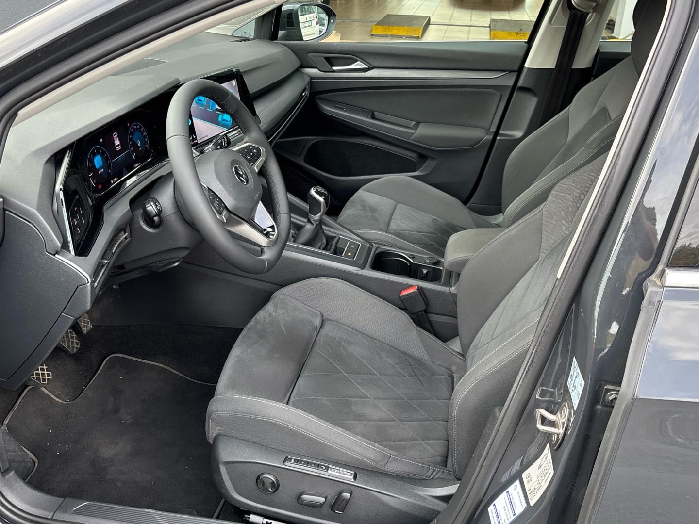 Volkswagen Golf, 1.5 TSI / 96 kW Style - fotka 5