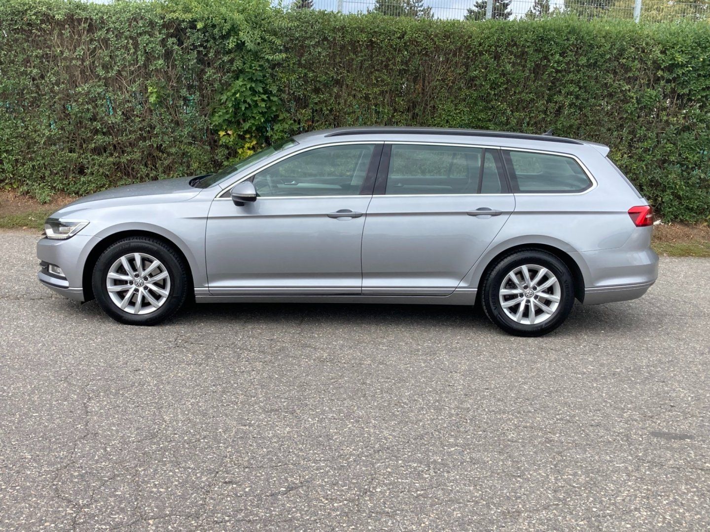 Volkswagen Passat, 1,4 TSI 110kW Komplet serv.k. - fotka 6