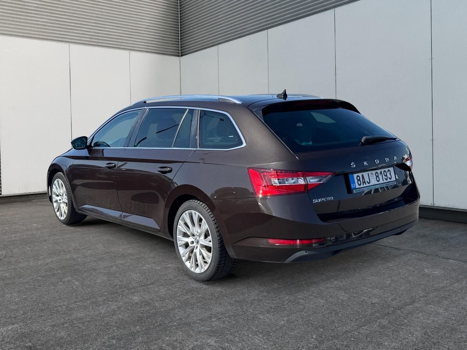 Škoda Superb, STYLE 2.0TDI 110kW DSG TAŽNÉ - fotka 4