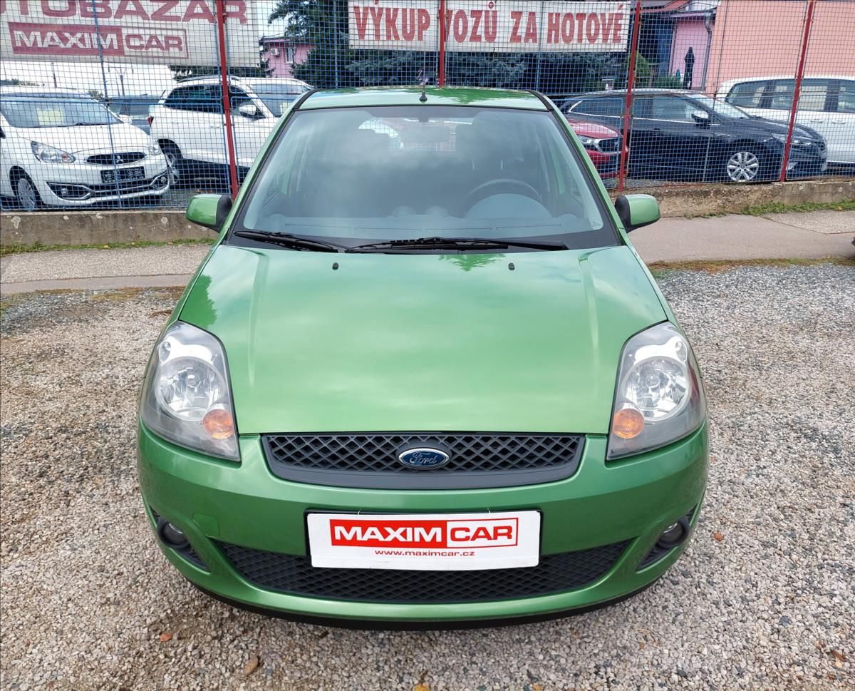 Ford Fiesta, 1,3 i Top stav - fotka 2